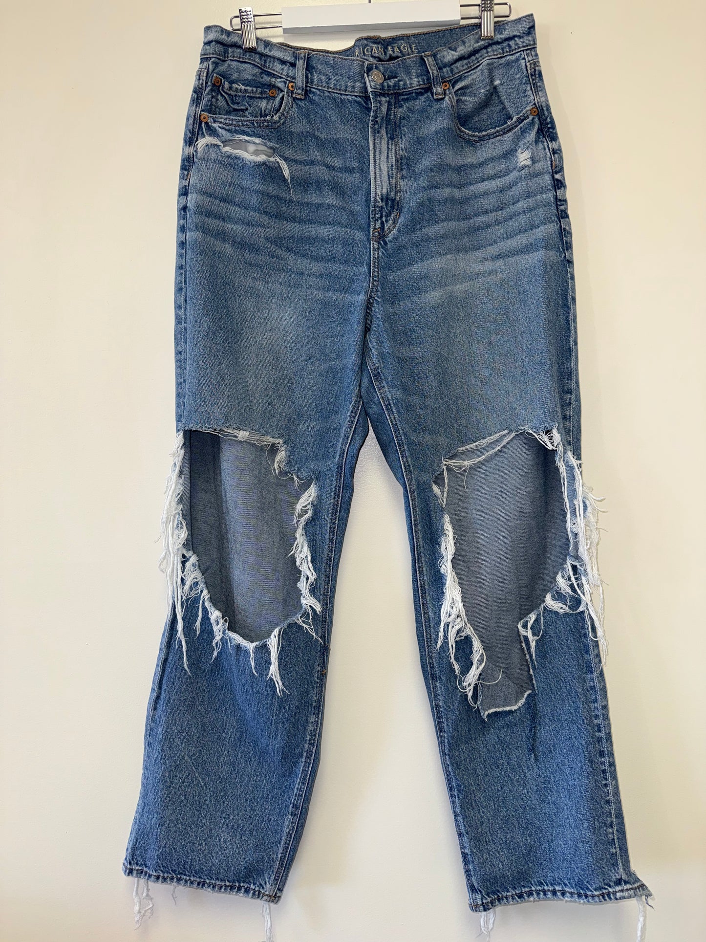 American Eagle (16) Distressed Highest Rise Baggy Straight Denim Jeans