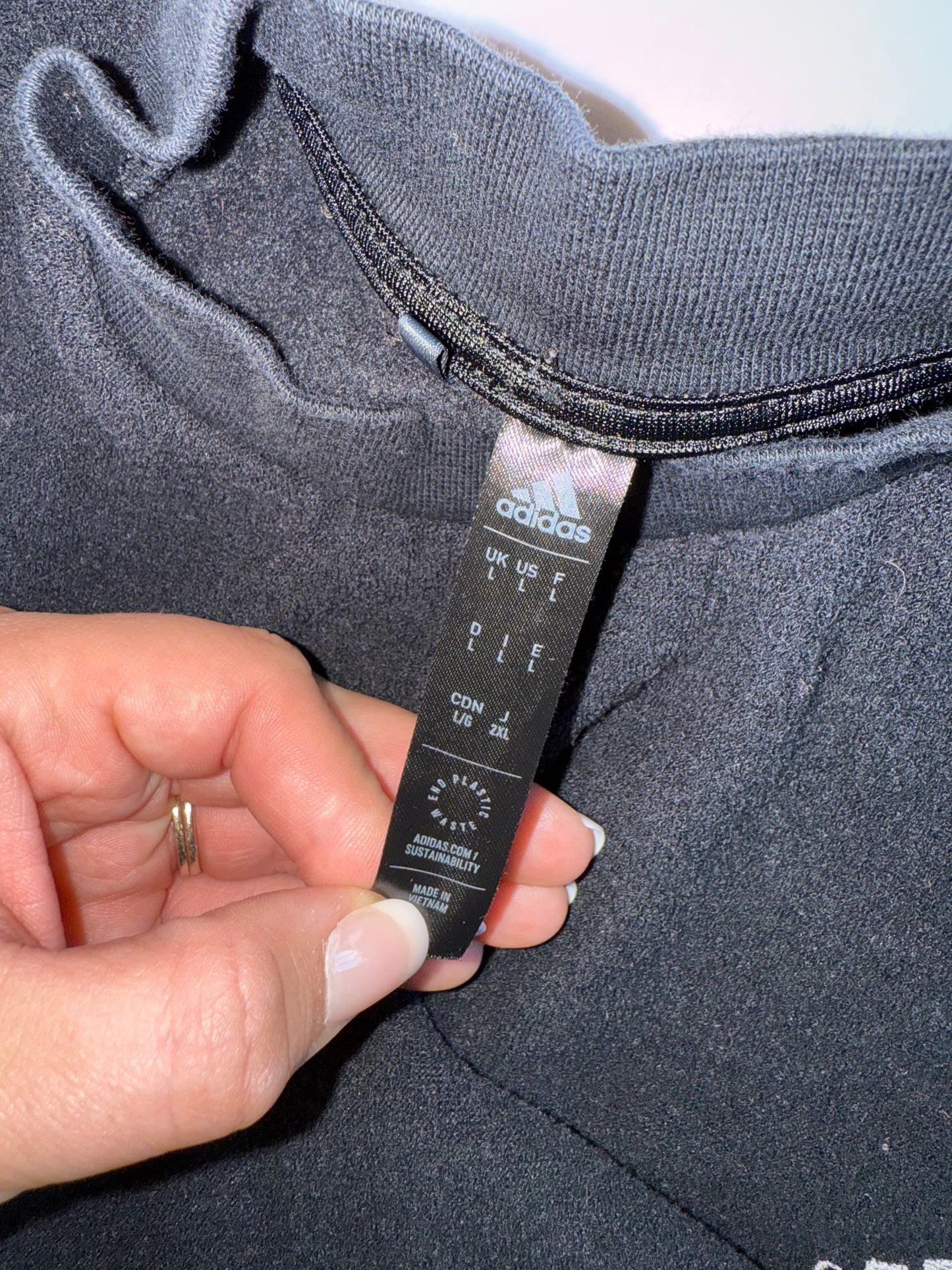 adidas (Large) Black Fleece Crewneck Sweatshirt