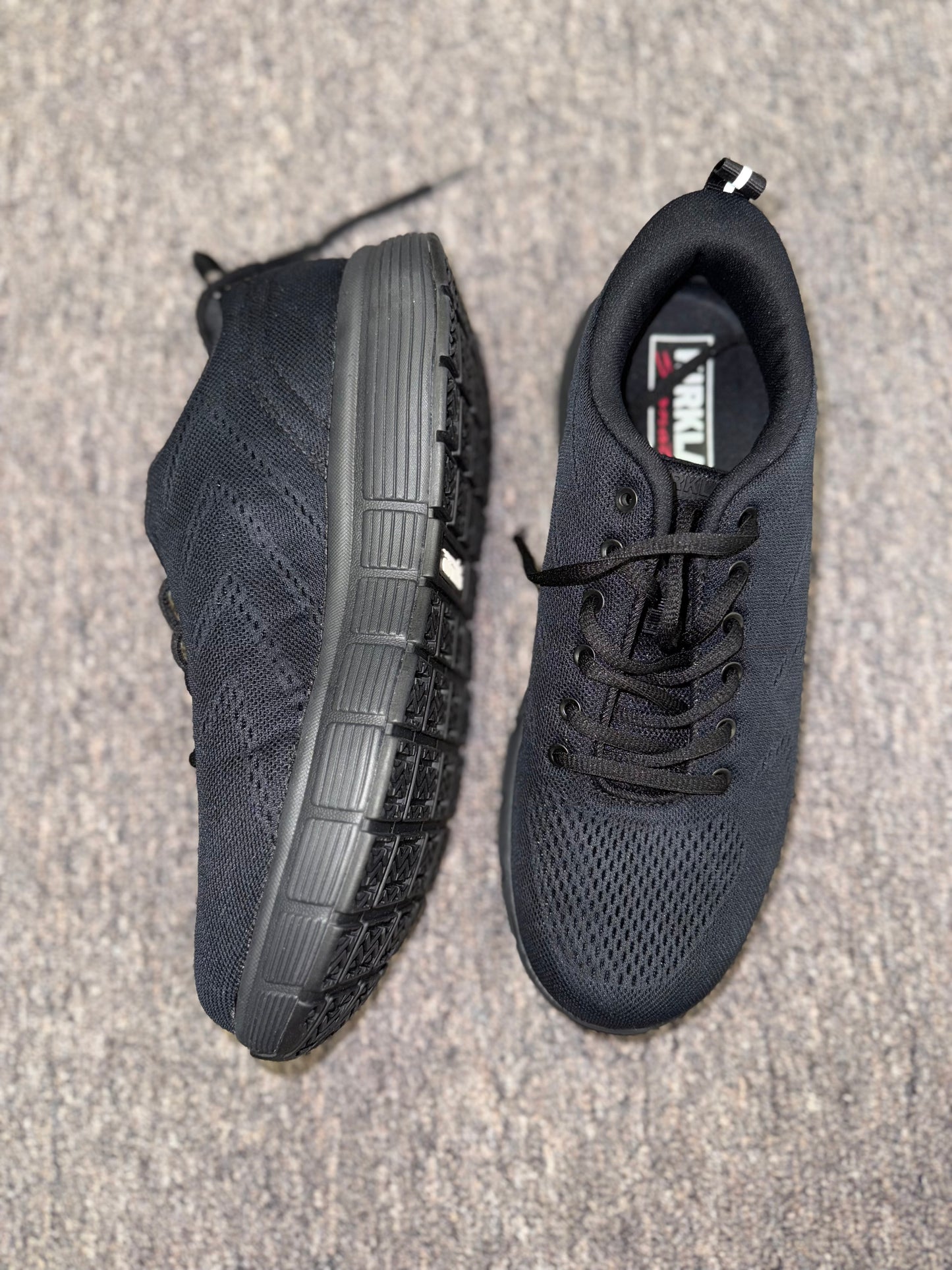 Kirklands (9.5) Mens Black Sneakers