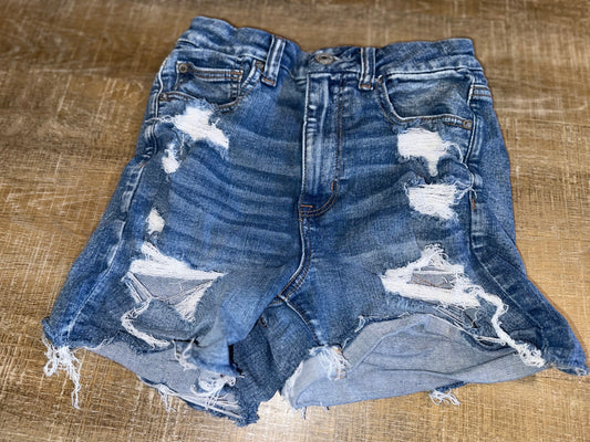 American Eagle (6) Distressed Denim Curvy Hi Rise Shortie Jean Shorts w Stretch