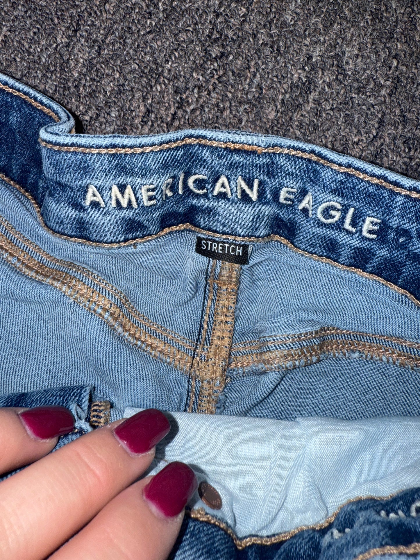 American Eagle (00) Denim Mom Jean Shorts with Stretch