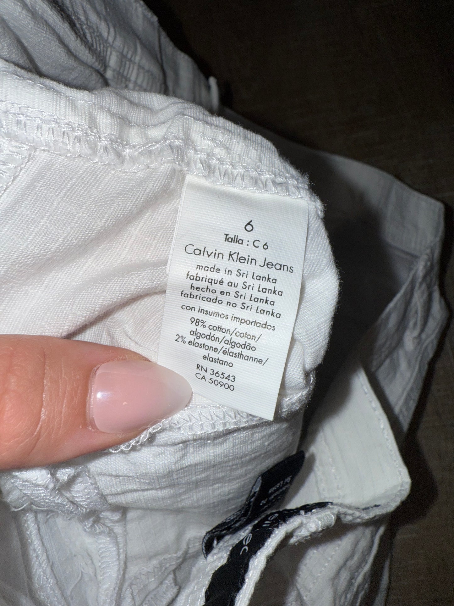 Calvin Klein Jeans (6) White Dress Shorts
