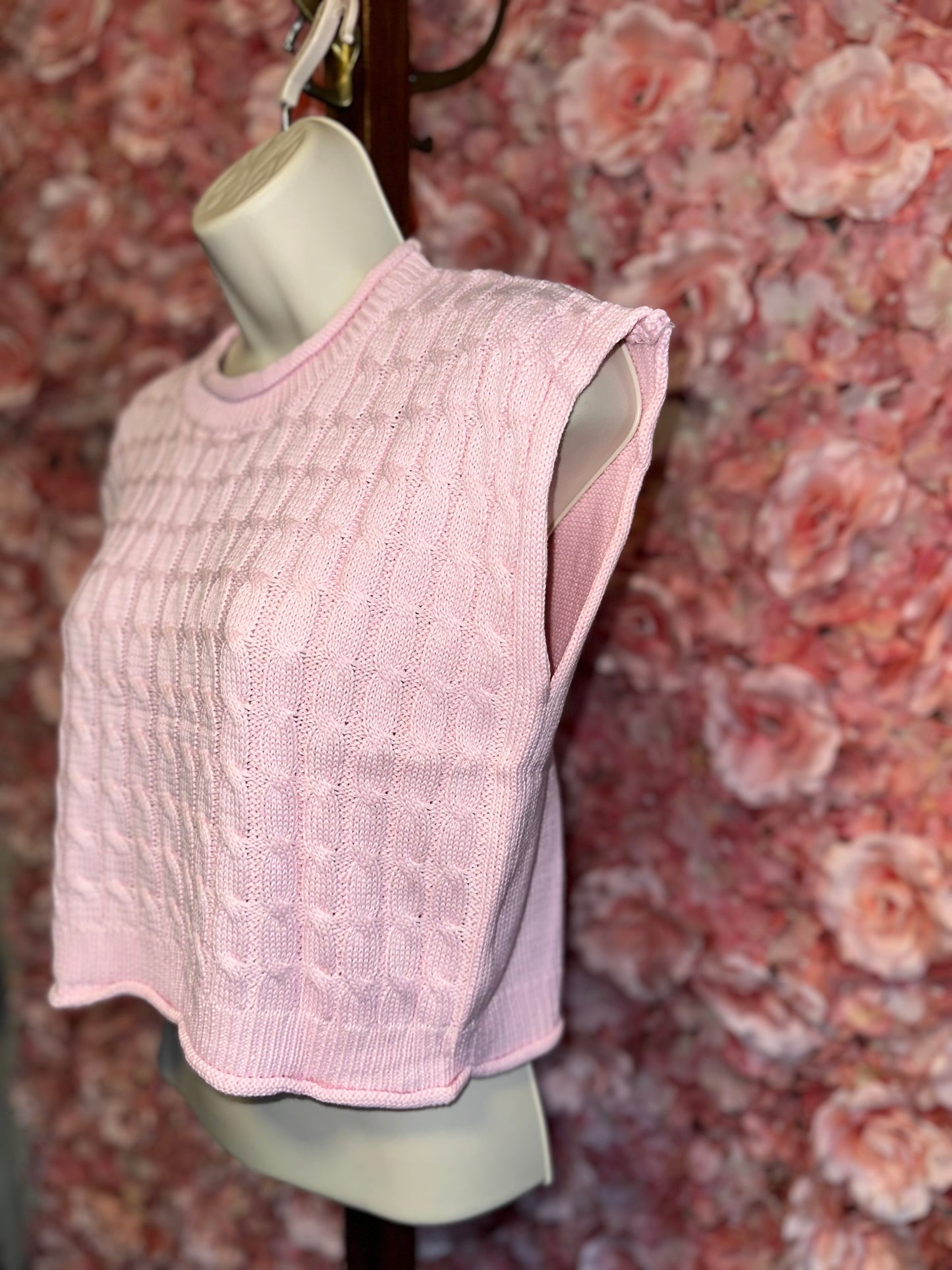 (Medium) Brand New Pink Cable Knit Sleeveless Cropped Sweater Vest