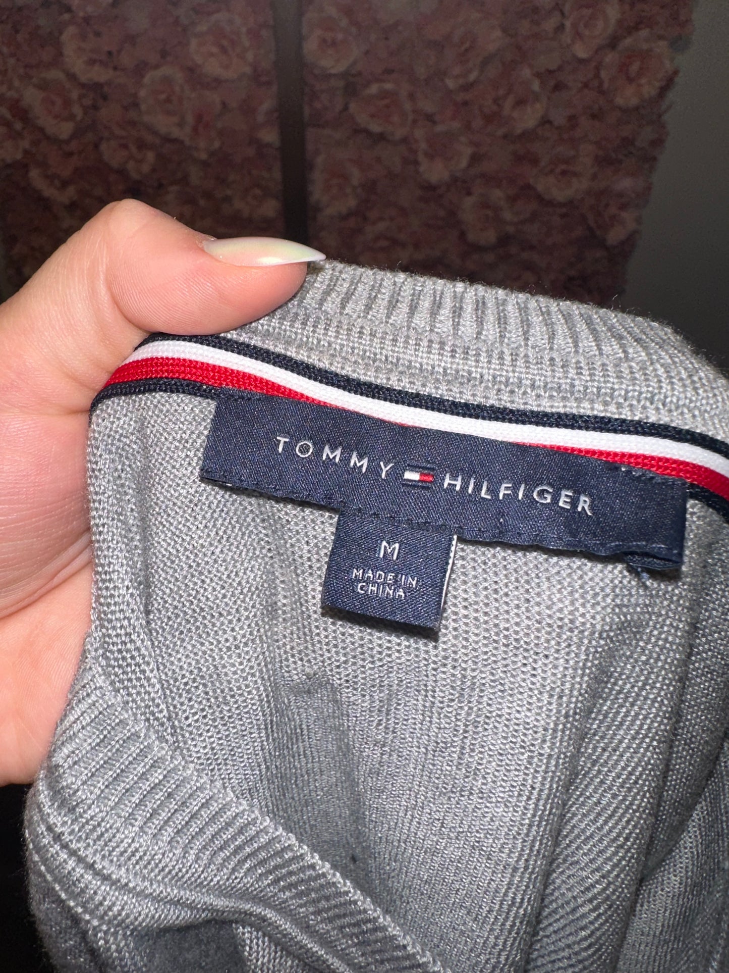 Tommy Hilfiger (Medium) Grey Knit Penguin Lightweight Sweater