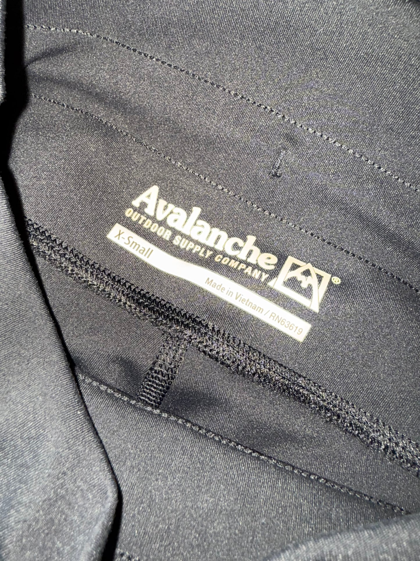 NWT Avalanche (XS) Brand New Black Comfort & Compression High Rise Leggings