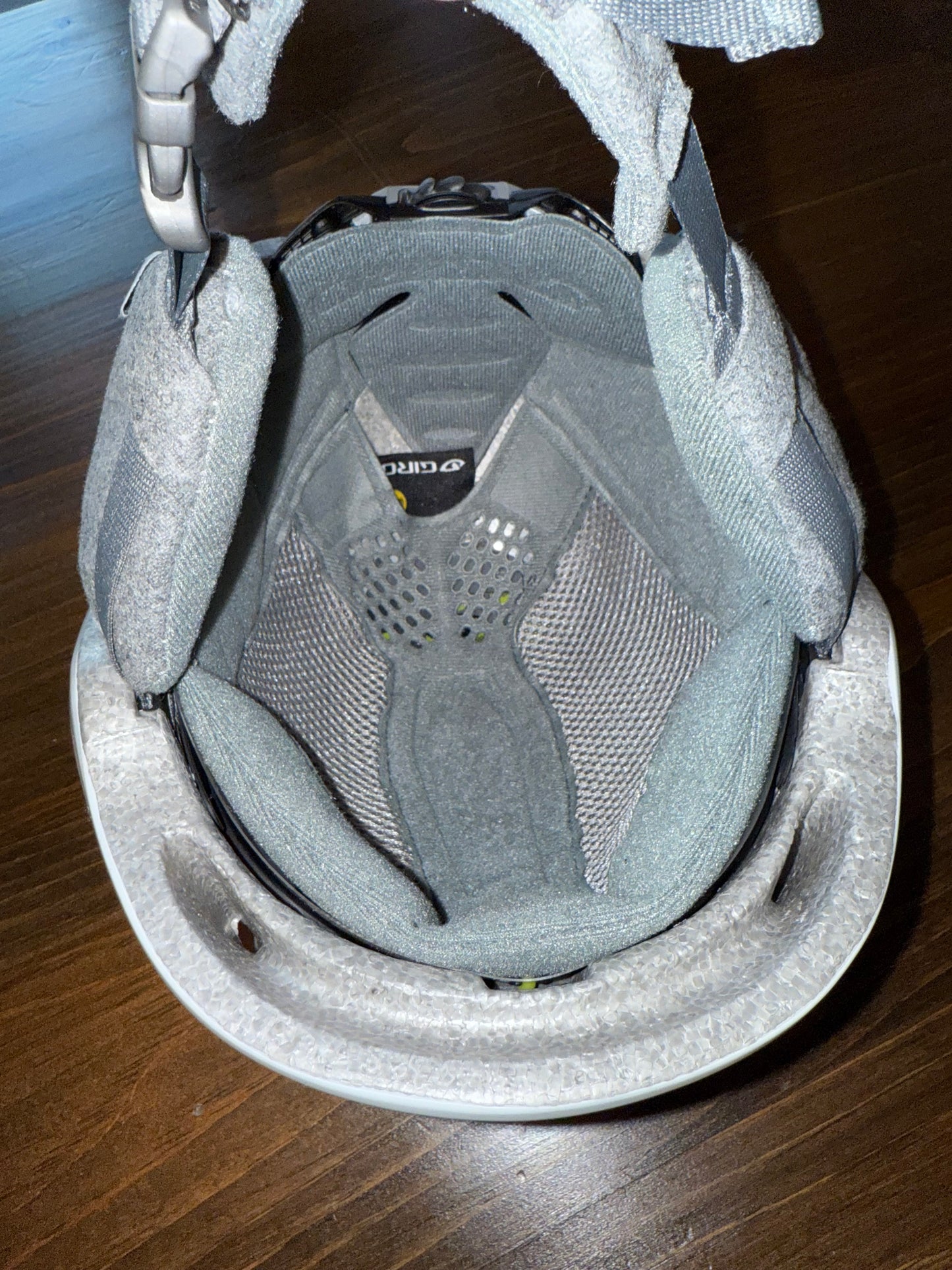 Brand New Giro Snow Helmet (Adult Small)