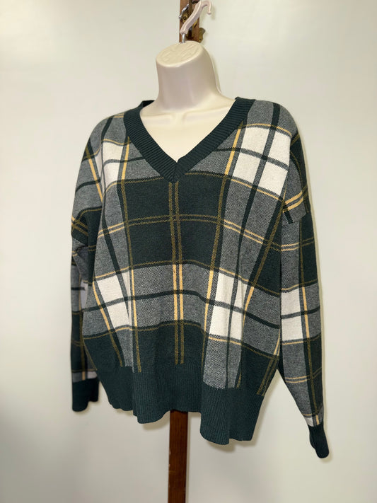 Tahari (Large) Green Plaid V-Neck Sweater