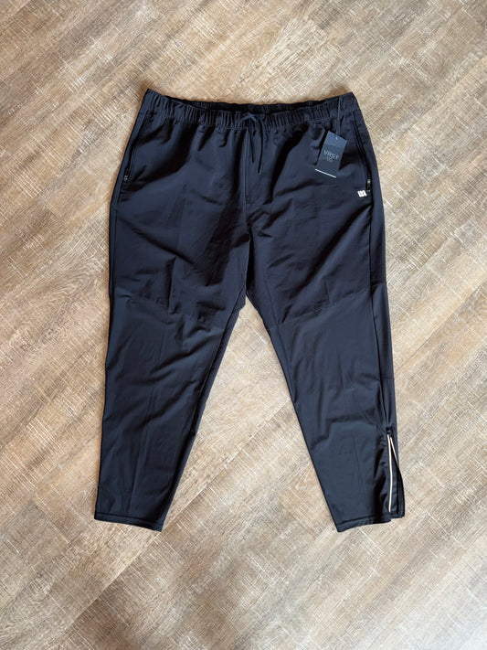 NWT VRST (XXL) Brand New Black Slim Tapered Leg Pants with Zipped Ankle