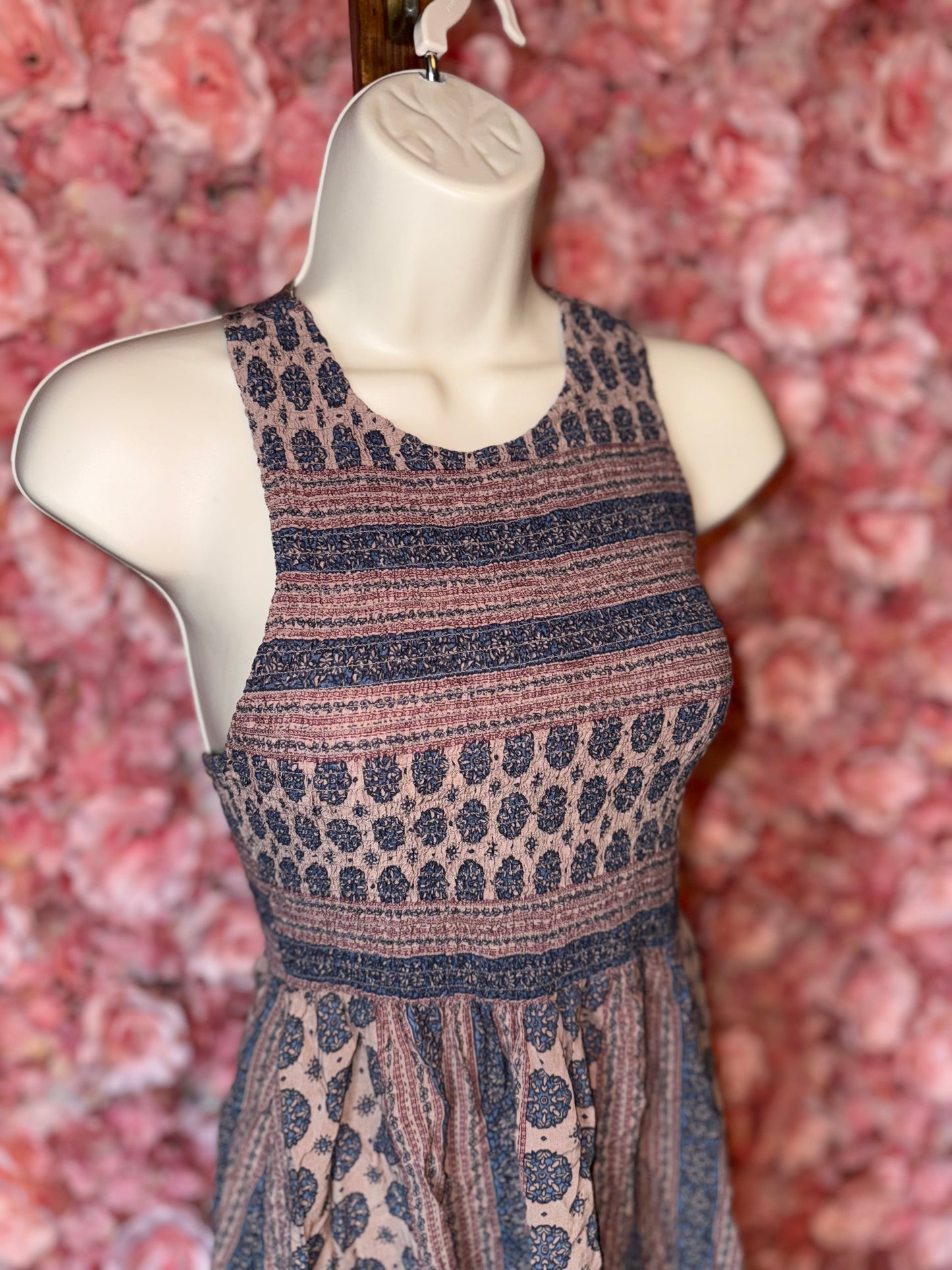 Bleuh Ciel (Medium) Blush/Navy Blue Pattern Midi Dress