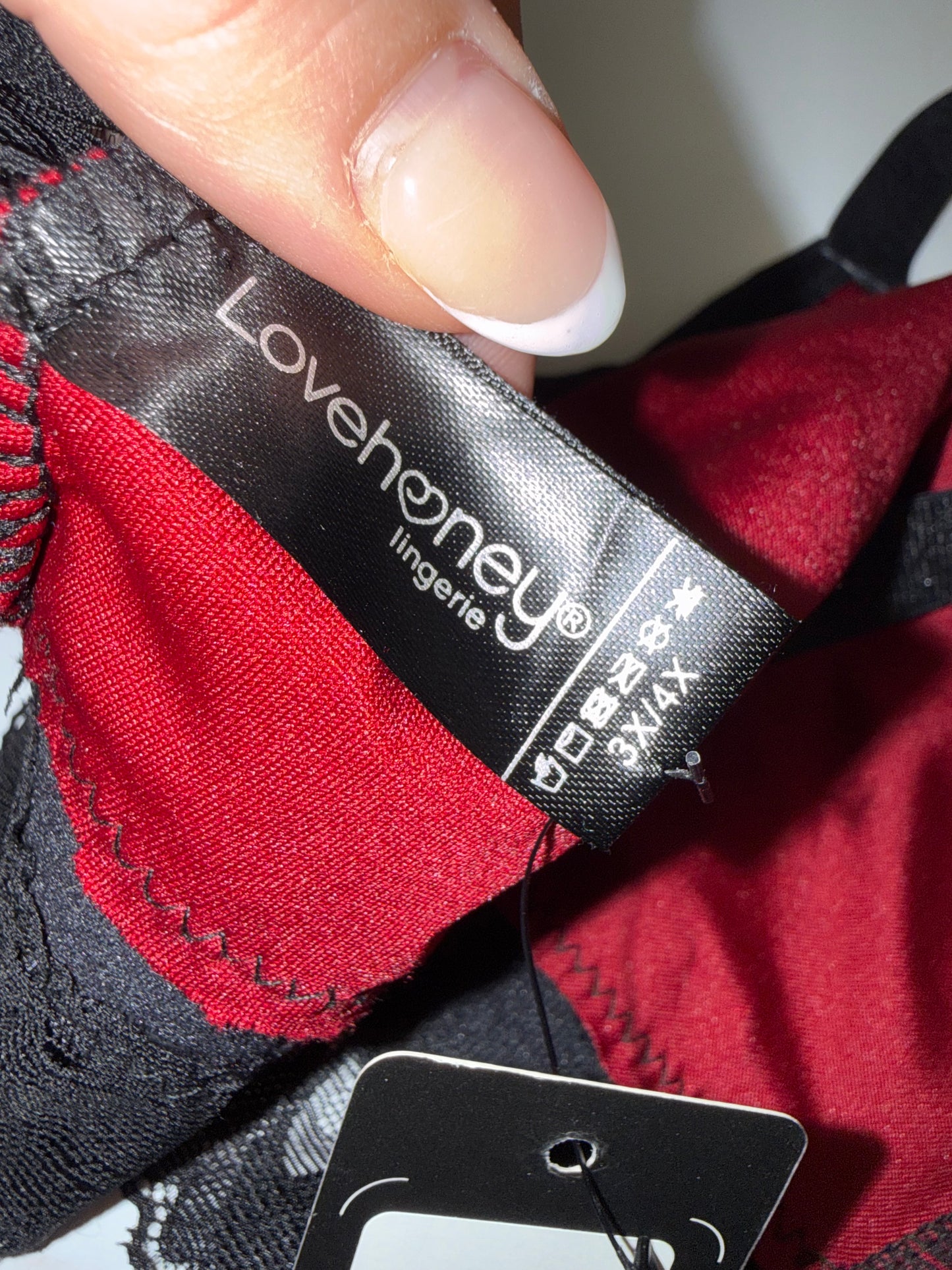 NWT LoveHoney (3X) Black and Red Lace Lingerie Bralette