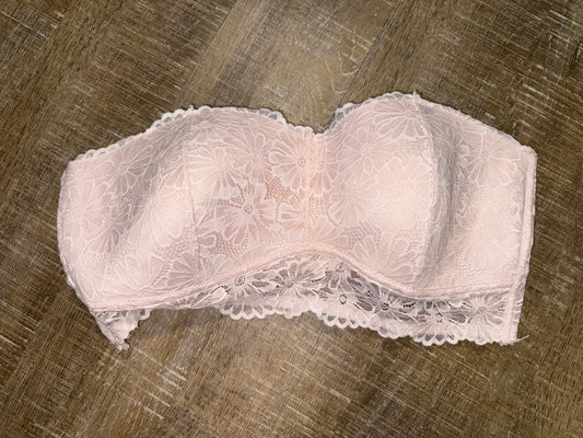 Jessica Simpson (XL) Light Pink Lace Strapless Bra