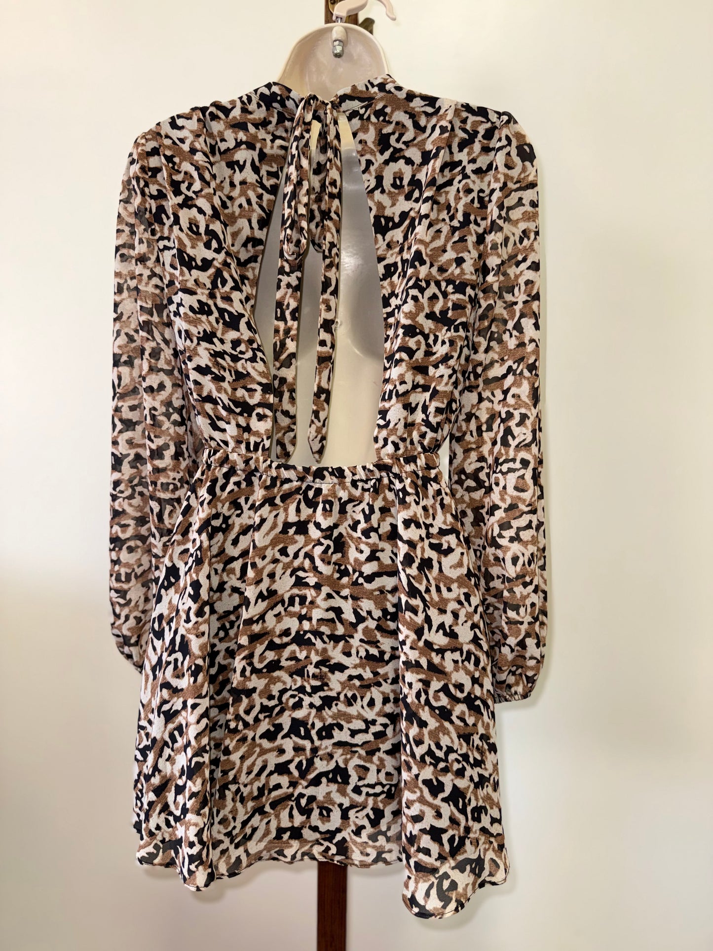 Bar lll (PP) Neutral Cheetah Print Long Sleeve Midi Dress with Open Tied Back