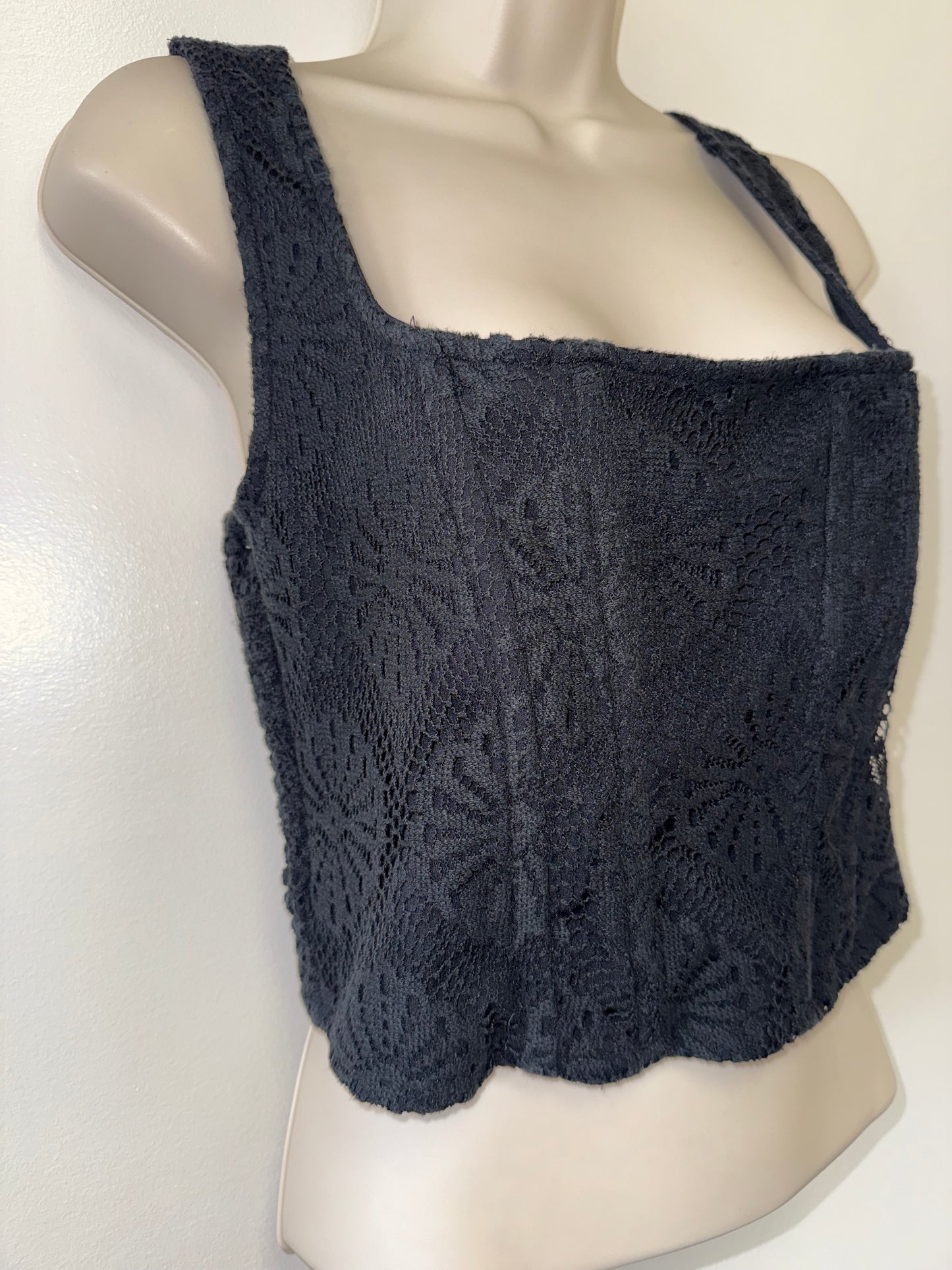 American Eagle (Medium) Black Knit Stretchy Cropped Tank