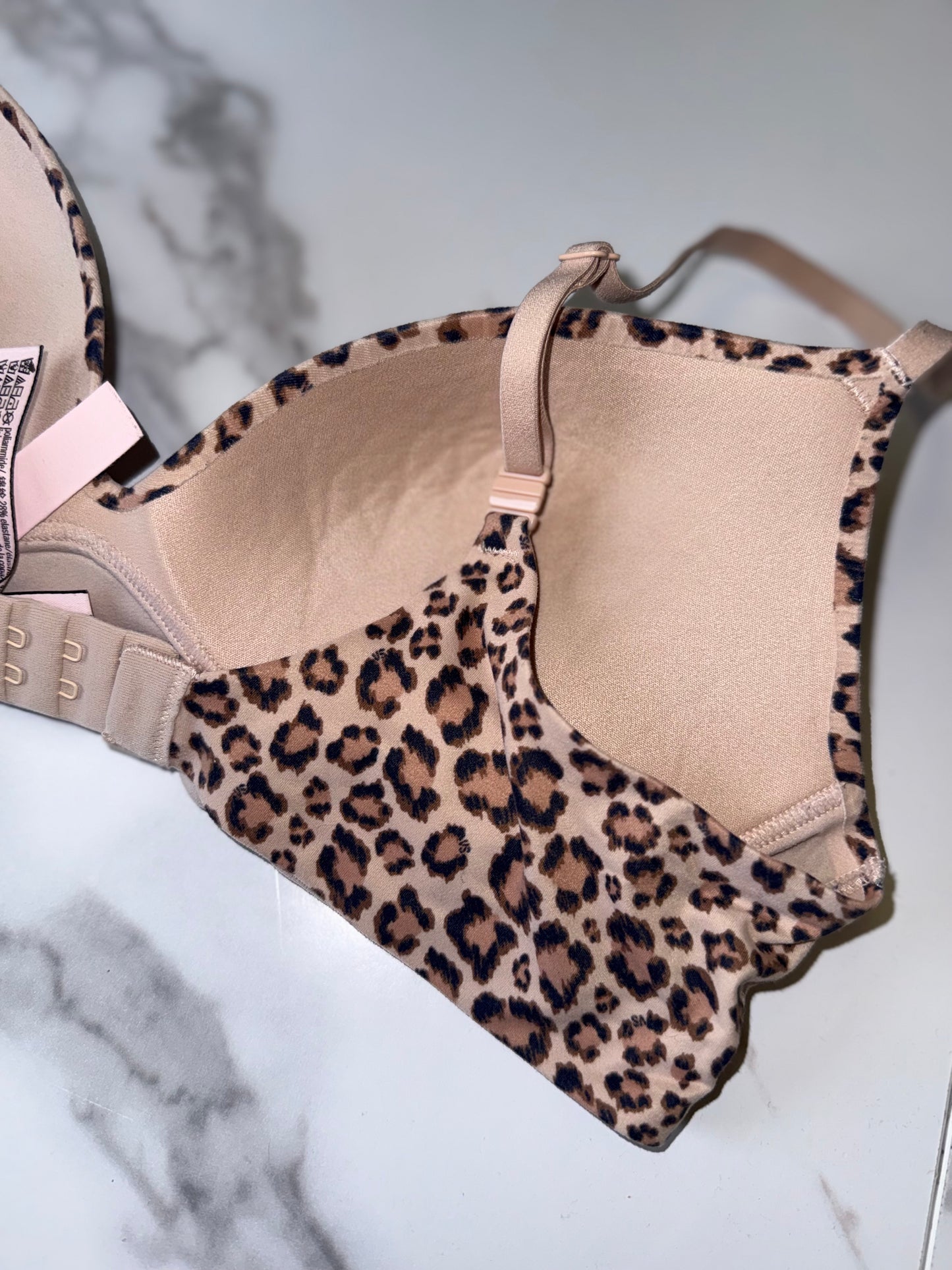 Victoria's Secret (36B) Cheetah Print Incredible Secret Padded No Wire Bra