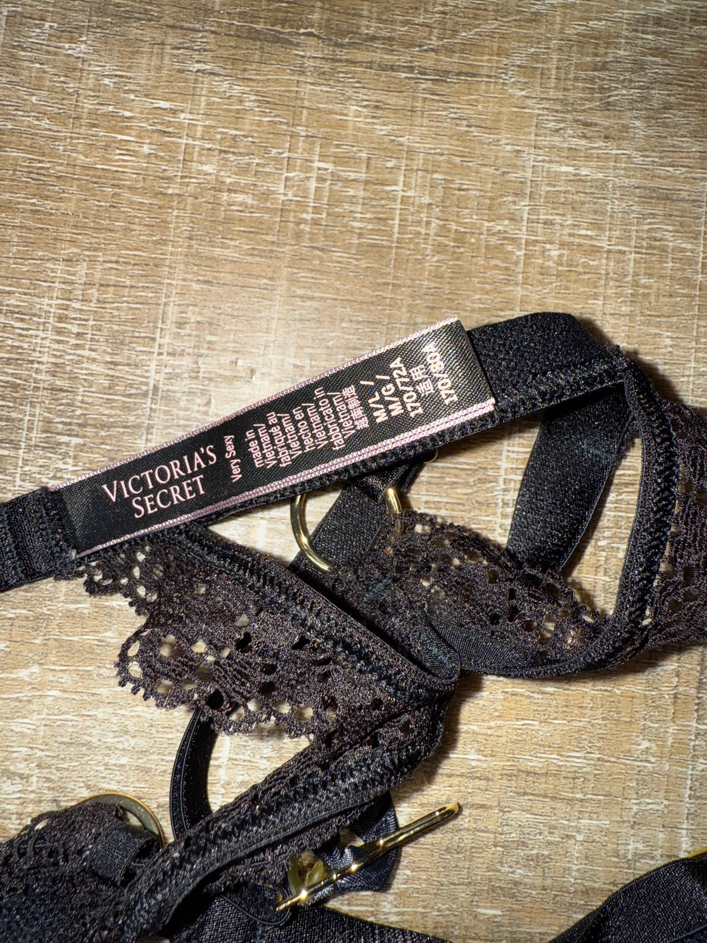 Victoria's Secret (M/L) Very Sexy Black Lace Garter Belt