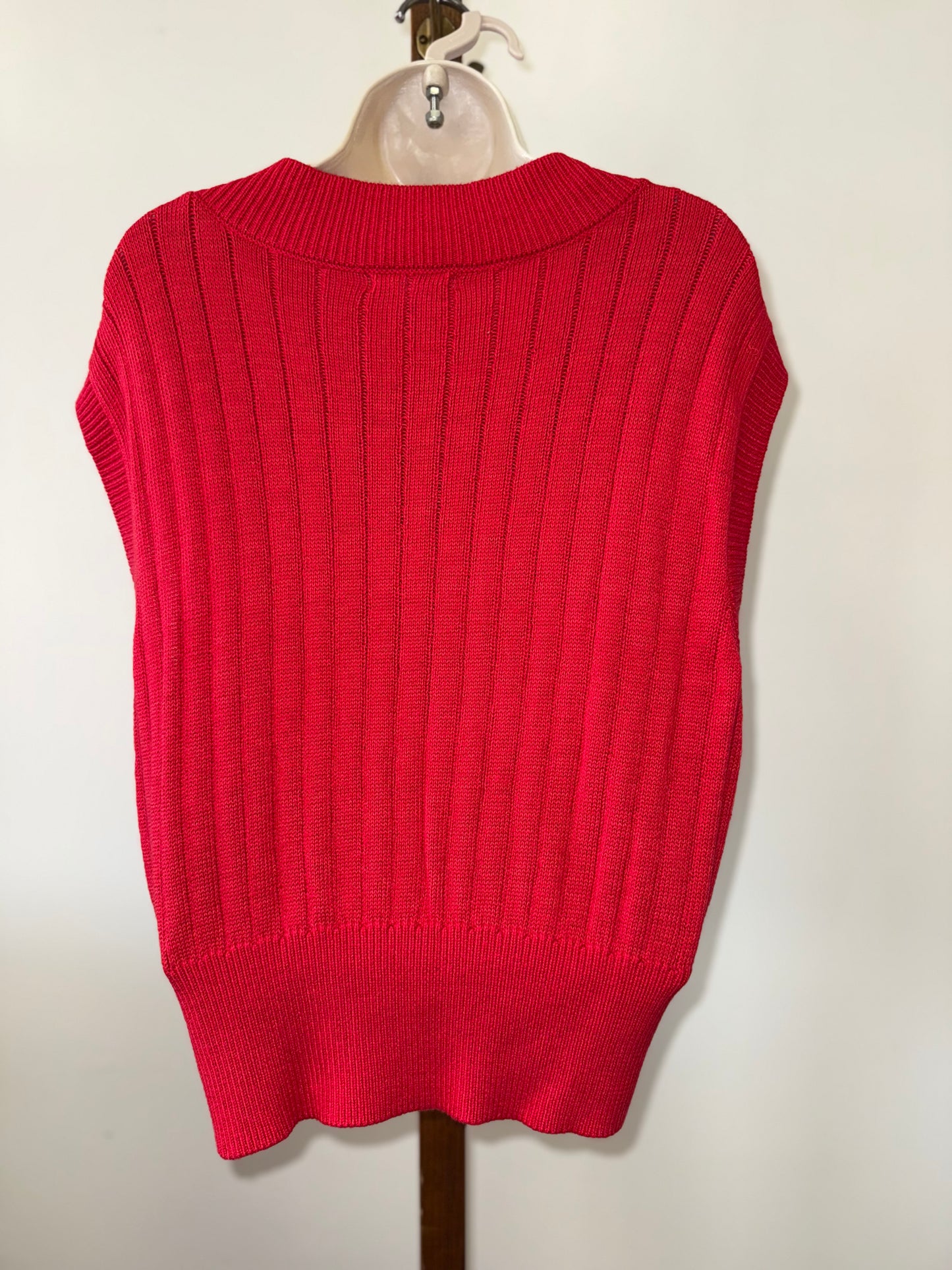 Sincerely Jules (XL) Red V-Neck Sleeveless Sweater Vest