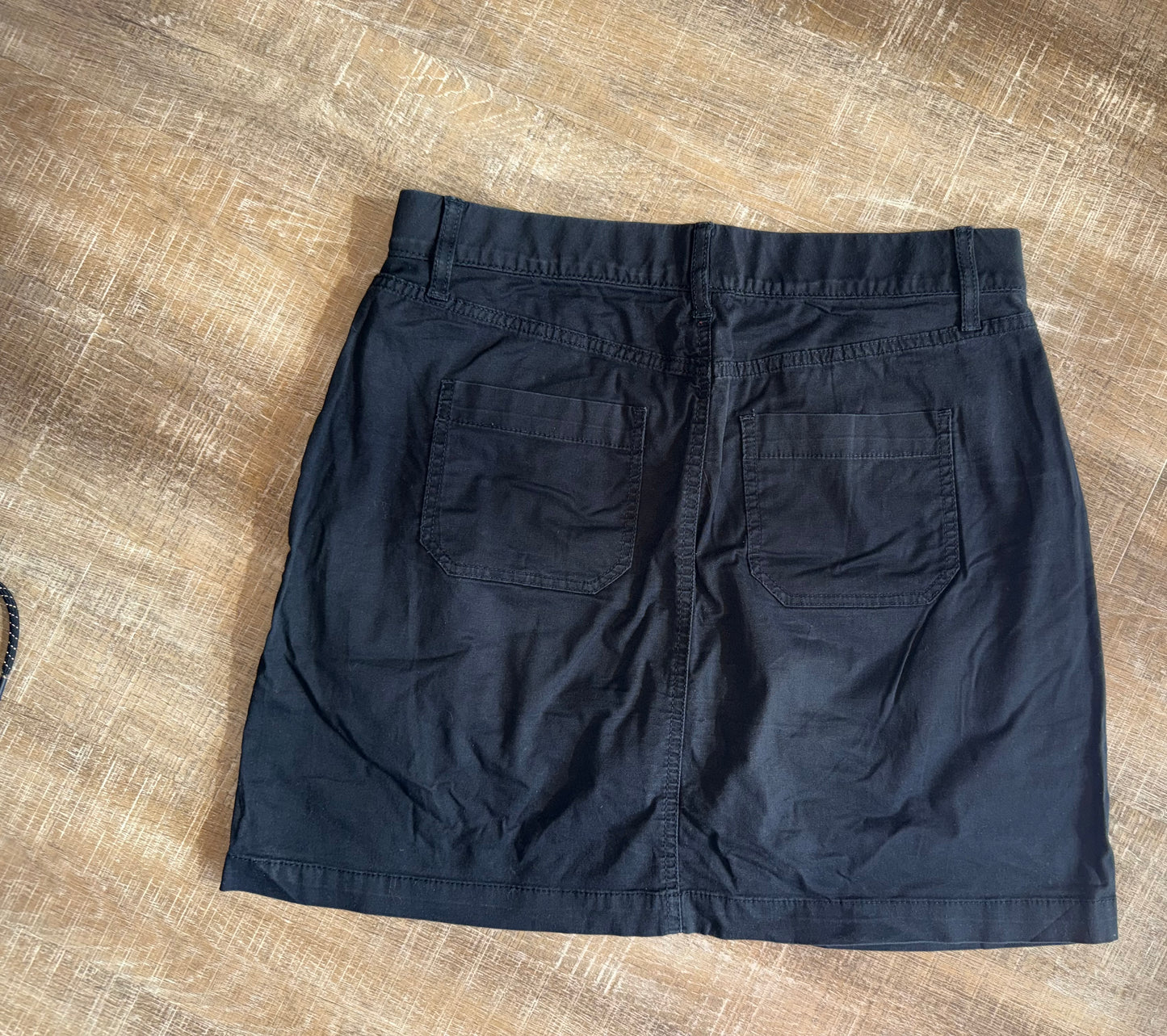Croft & Barrow (10) Navy Blue Skirt with Stretch