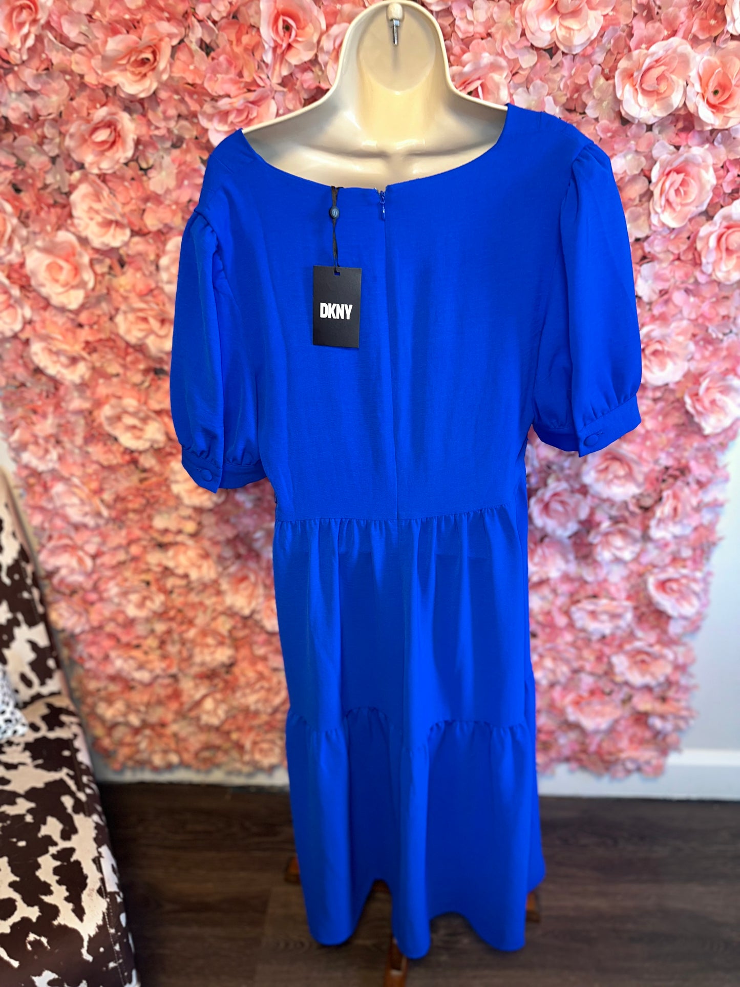 NWT DKNY (12) Brand New Blue Ruffle//Flowy V-Neck Tied Dress