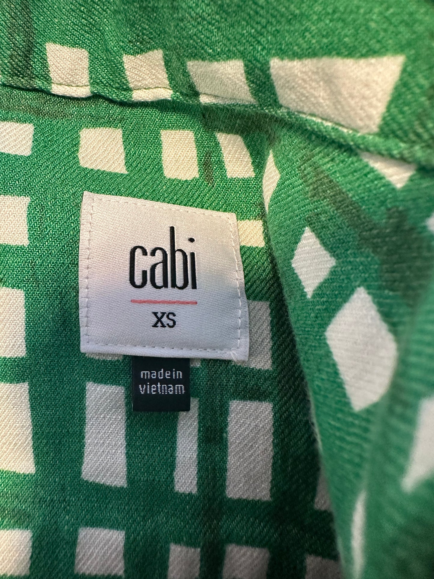 Cabi (XS) Green Pattern Linen Button Up Trench Coat