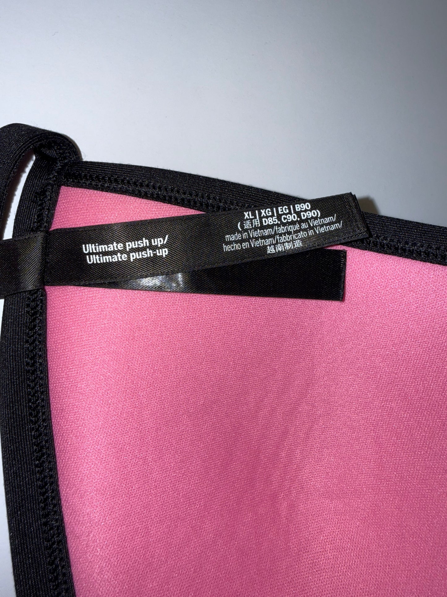 PINK Victoria’s Secret Sport (XL) Black Ultimate Push Up Bra