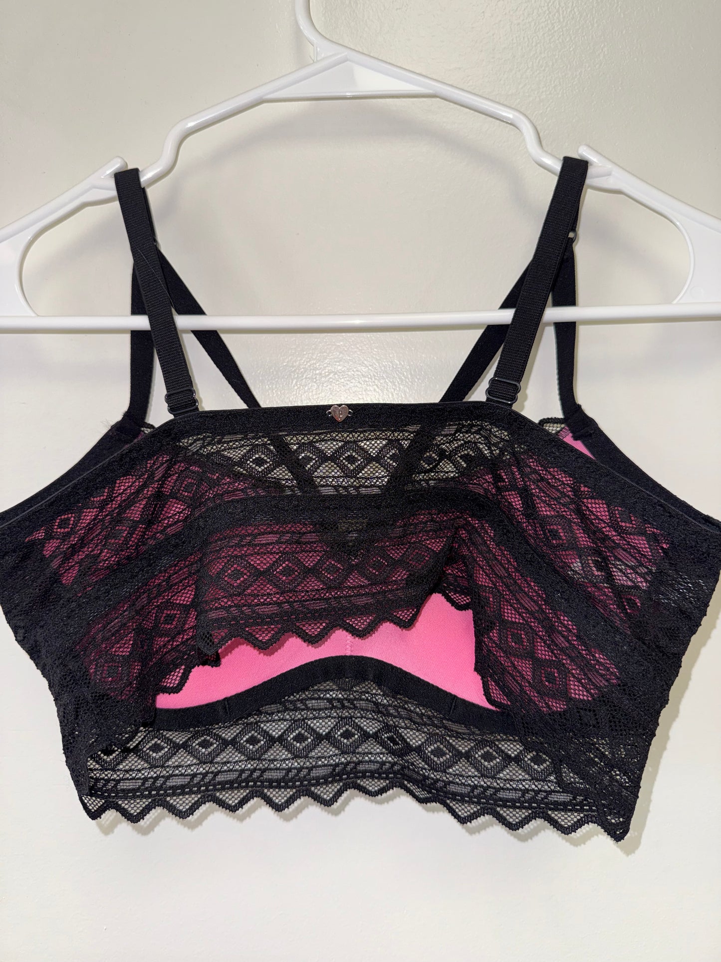 PINK Victoria's Secret (Medium) Black Lace Bralette