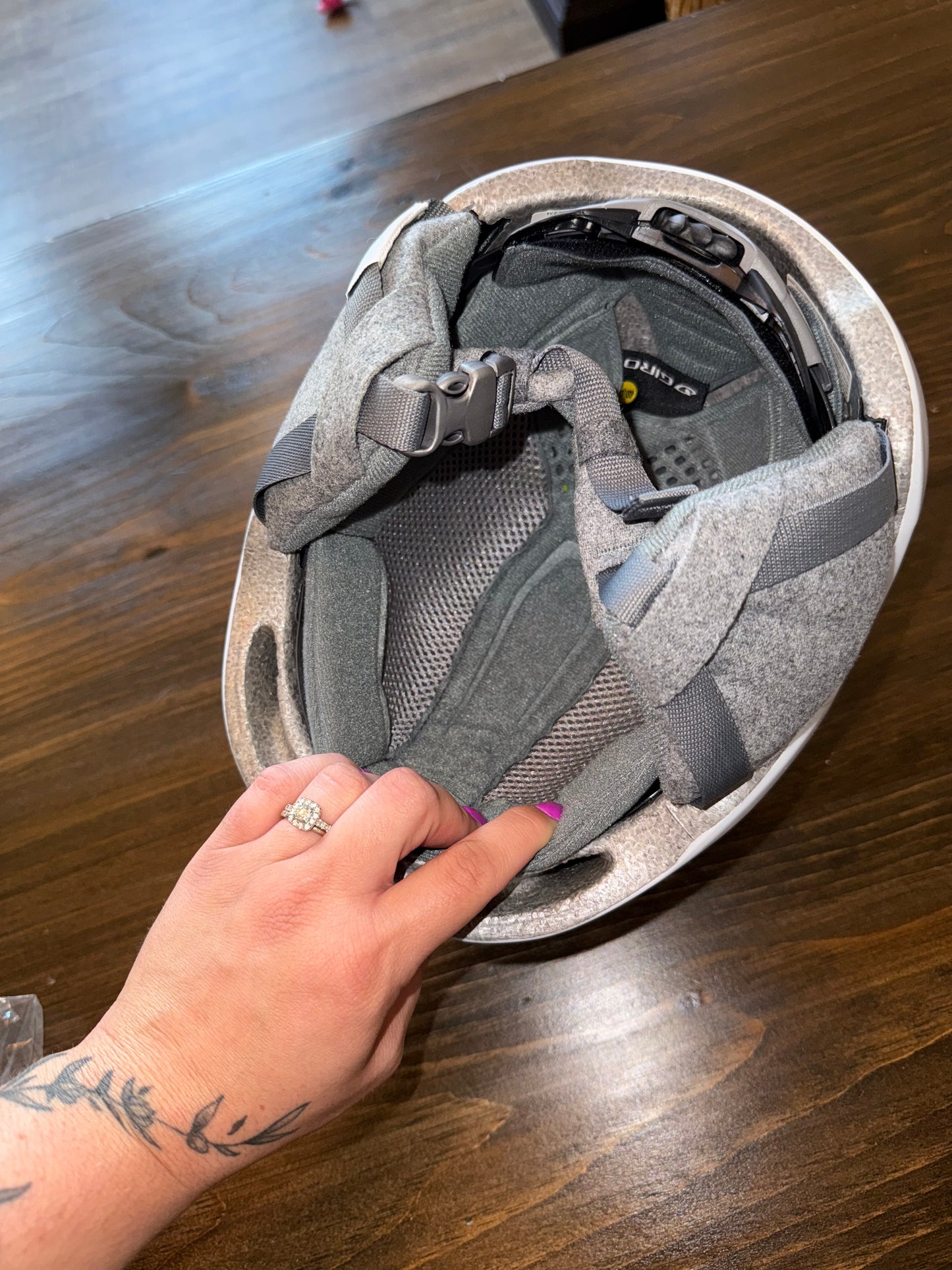 Brand New Giro Snow Helmet (Adult Small)