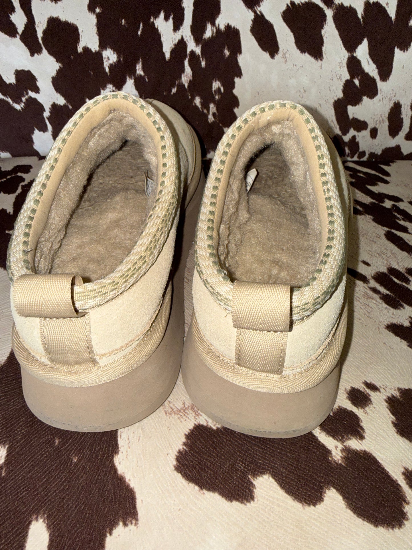 Koolaburra  by Ugg (7) Slip On Boots with Thicker Sole