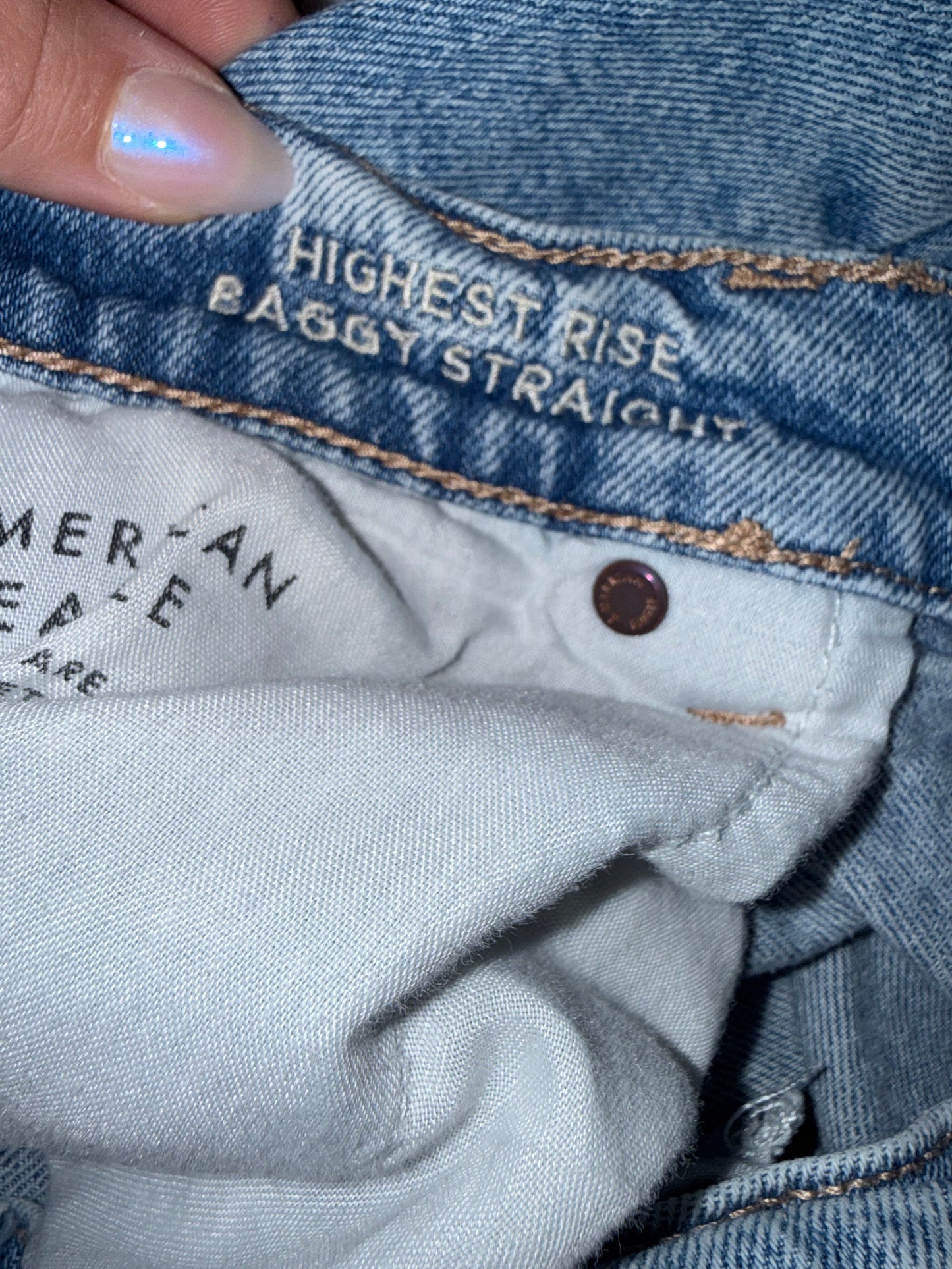 American Eagle (18) Strigid Distressed Highest Rise Baggy Straight Denim Jeans