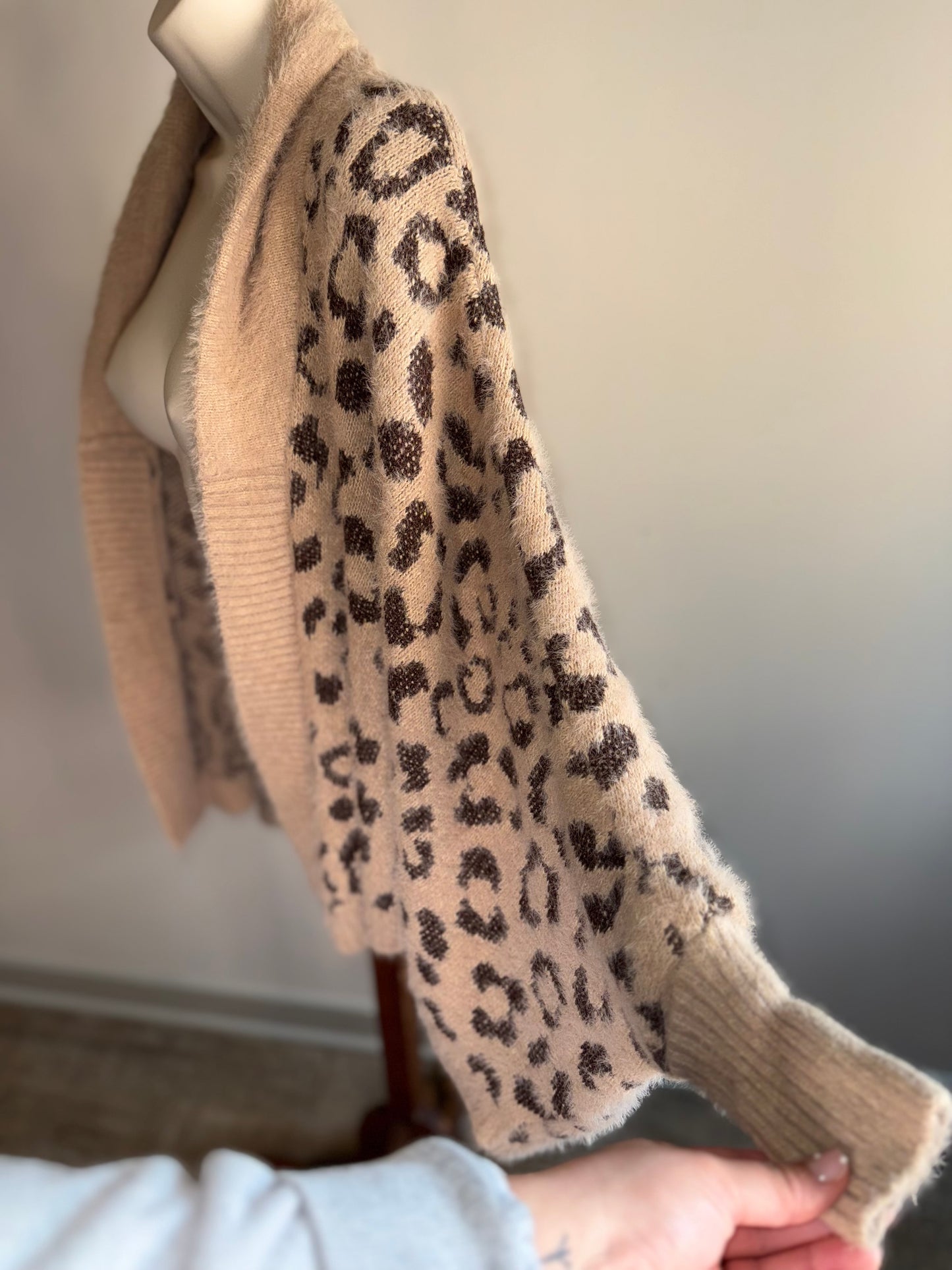 Akemi + Kin (OS) Neutral Cheetah Print Sweater Cardigan