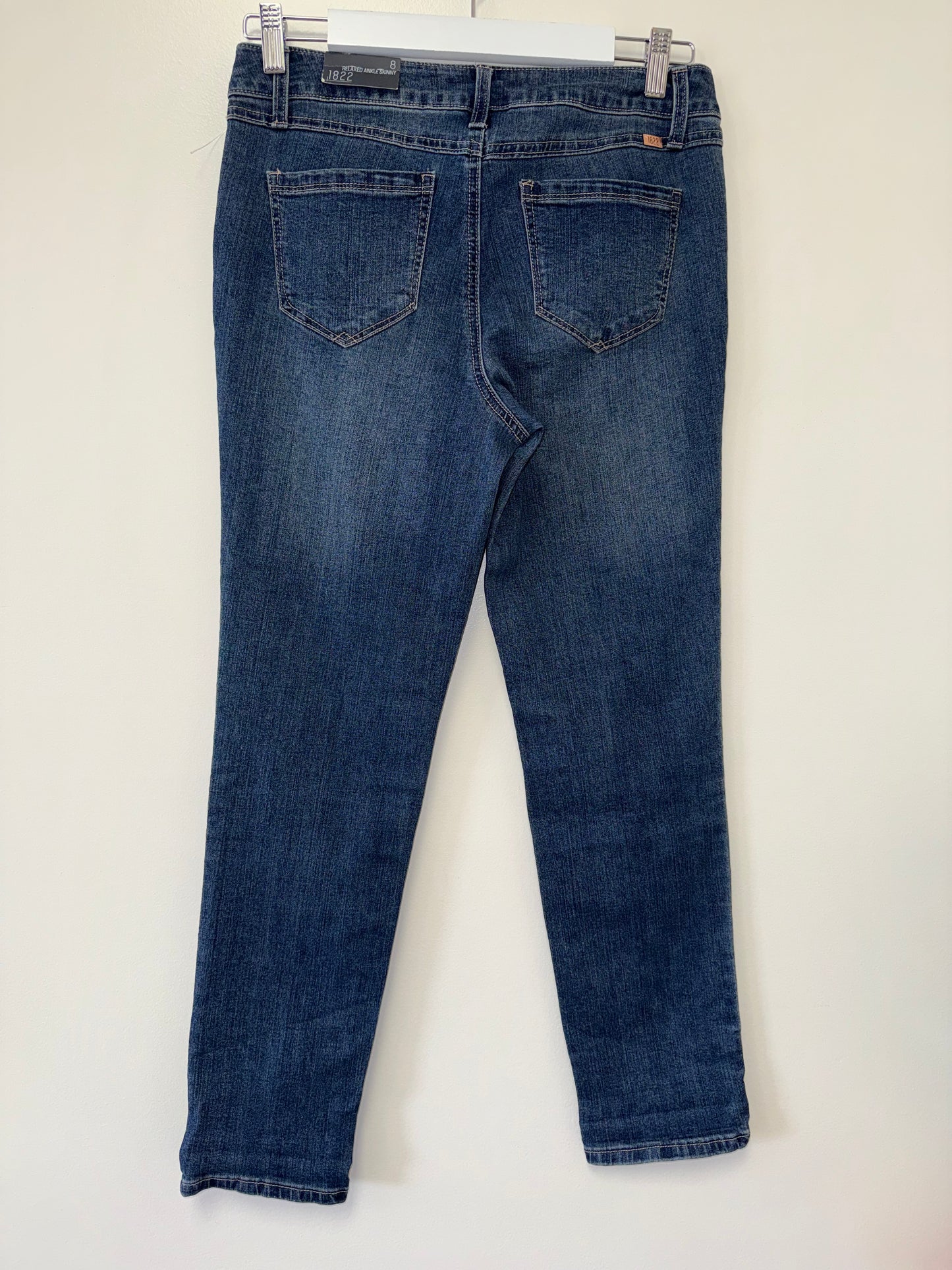 NWT 1822 (8) Brand New Relaxed Ankle Skinny Denim Jeans
