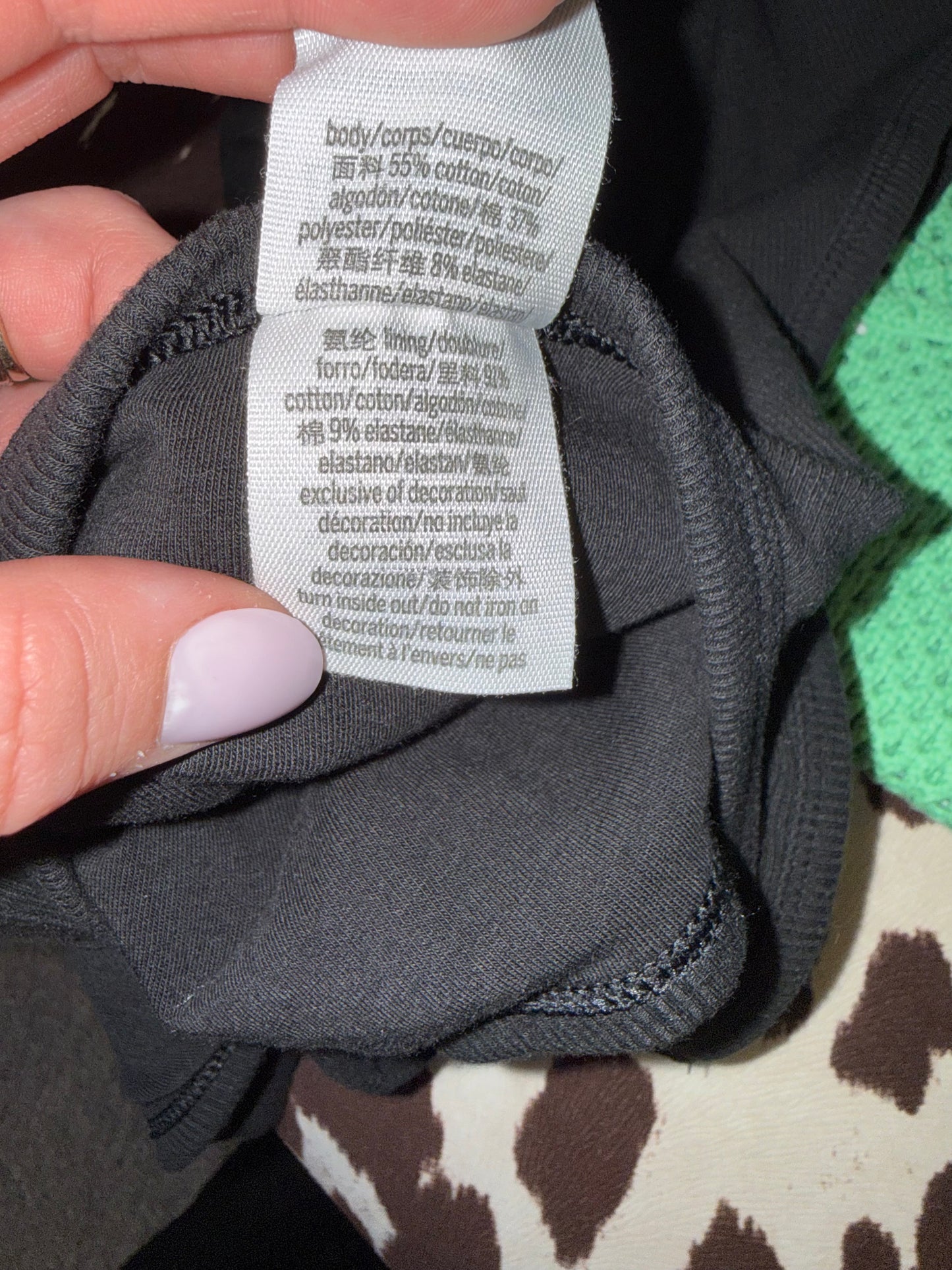 PINK Victoria's Secret (XXL) Black Ribbed Cropped Tank Top