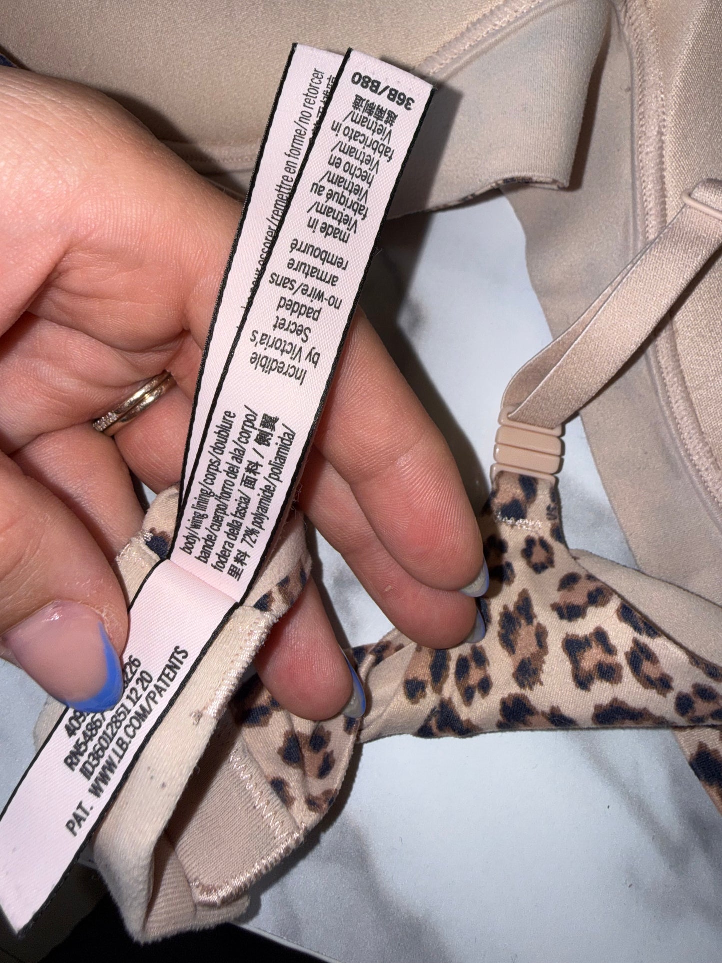 Victoria's Secret (36B) Cheetah Print Incredible Secret Padded No Wire Bra