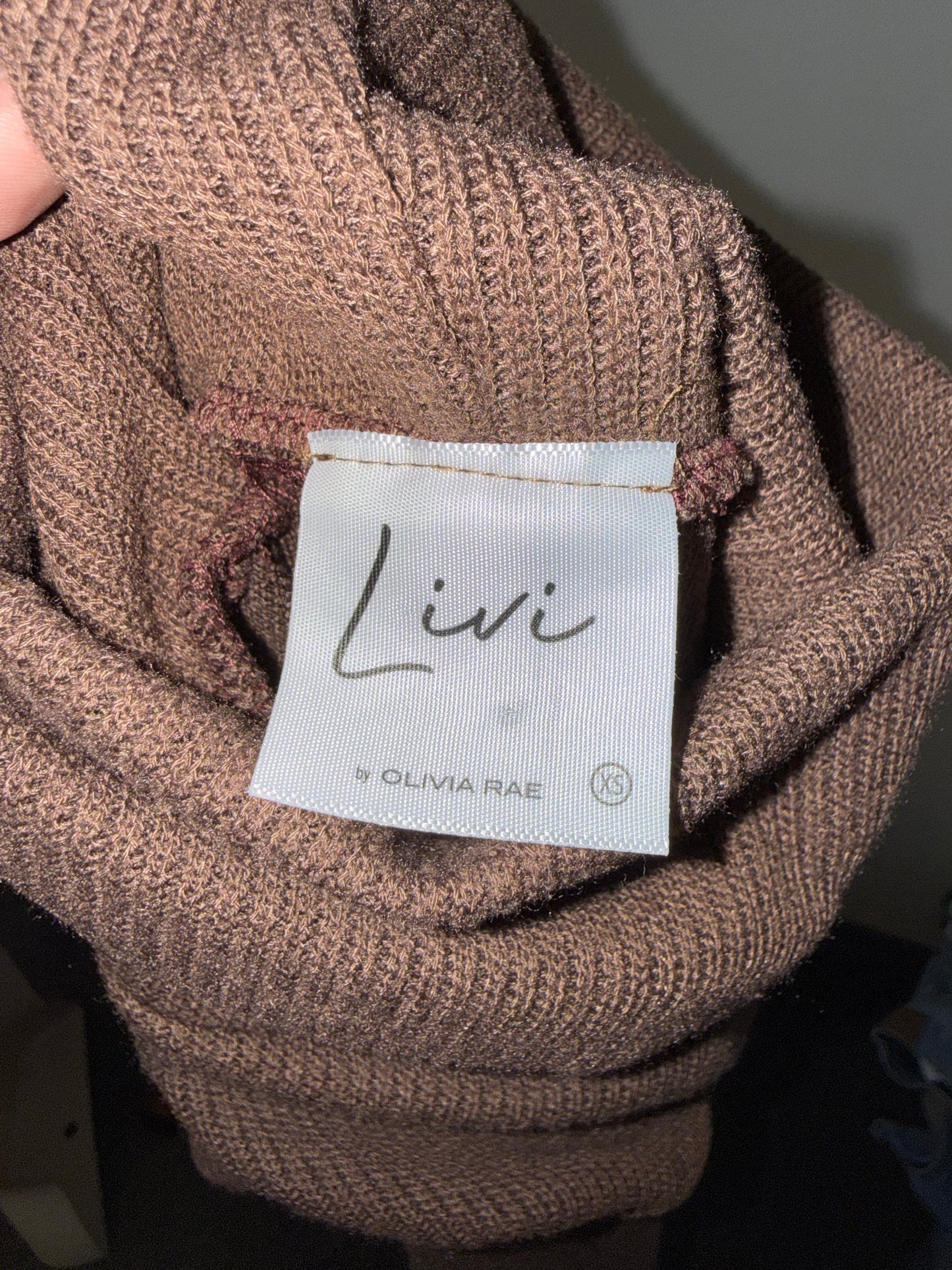 Livi Turtleneck