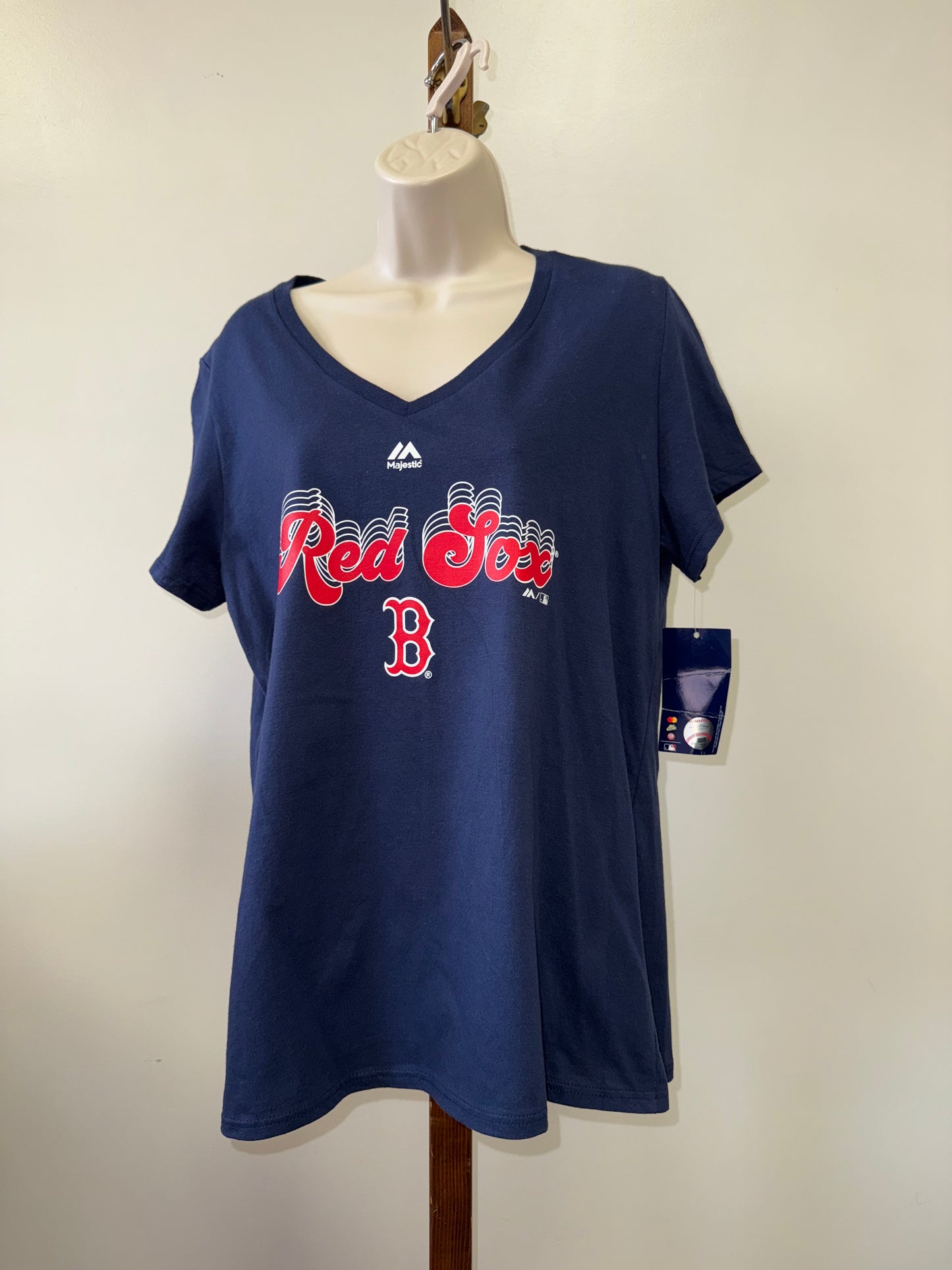 NWT Majestic (Large) Brand New Red Sox V-Neck T-Shirt