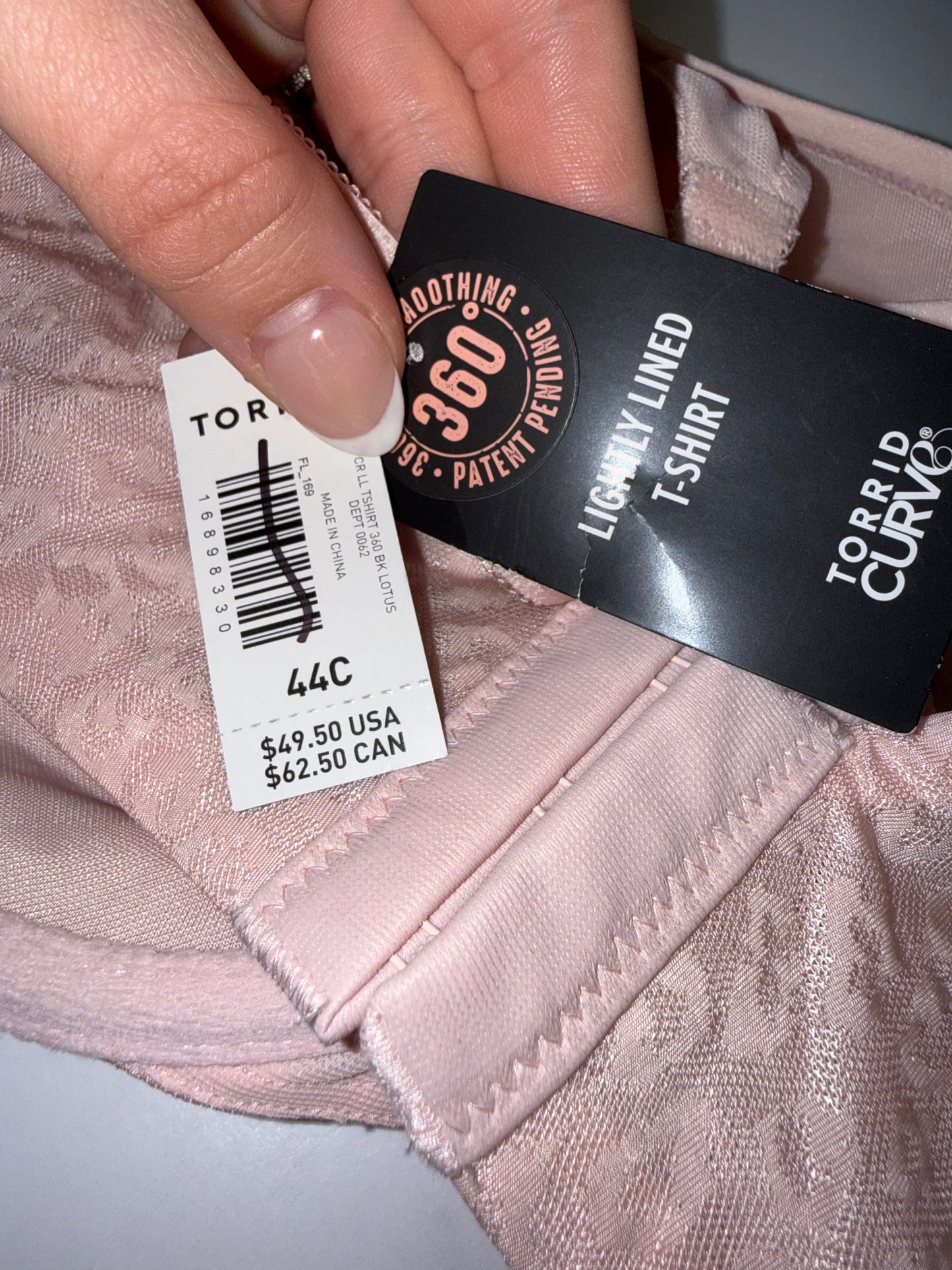NWT Torrid (44C) Brand New Pink Lightly Lined T-Shirt Bra