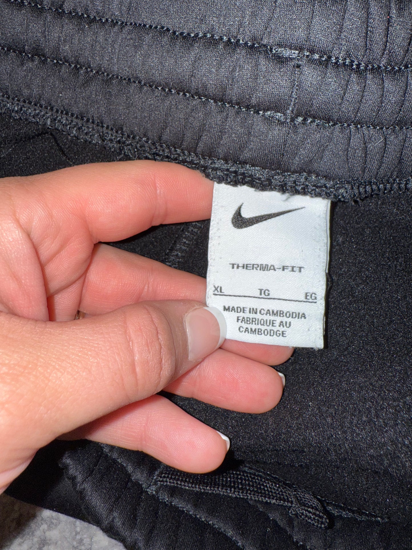 Nike (Kids XL) Black Therma-Fit Jogger Sweatpants with Pockets