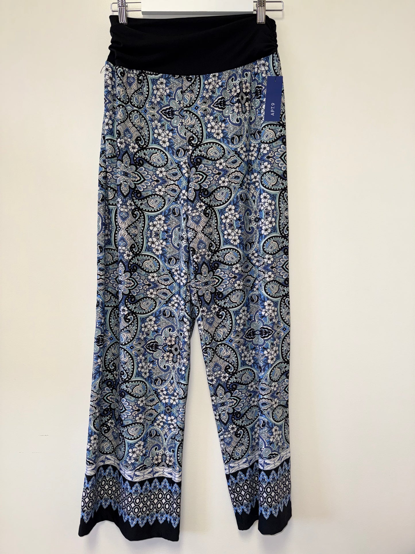 NWT Apt. 9 (Large) Brand New Black/Blue Floral Pattern Wide Leg Dress Pants