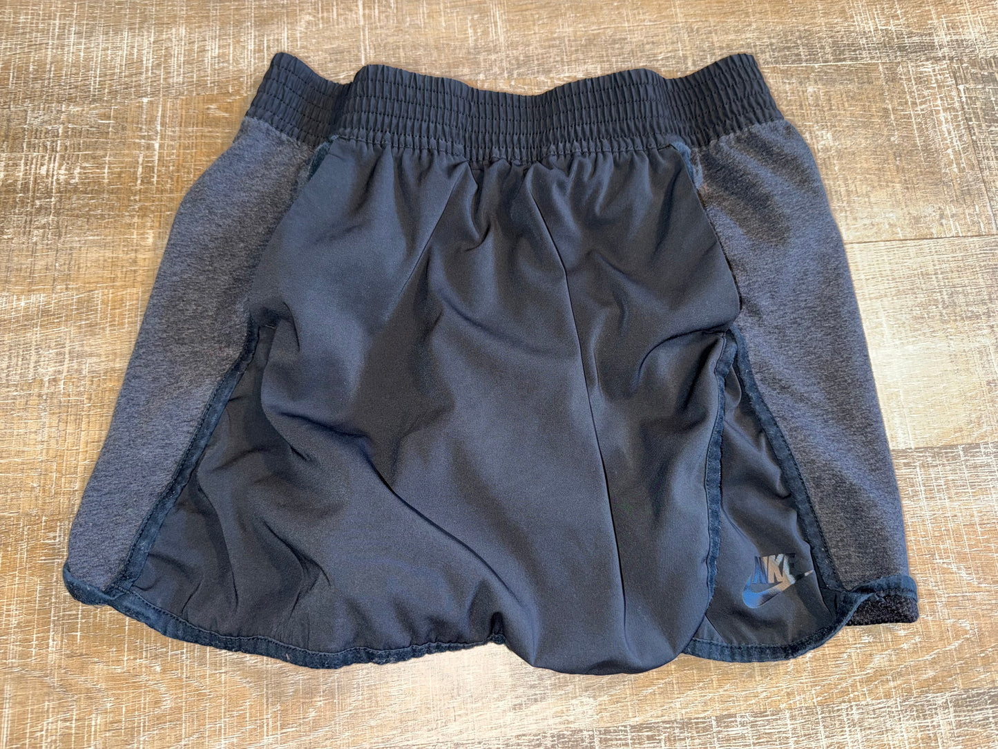 Nike (Small) Black//Grey Skirt Skort with Pockets