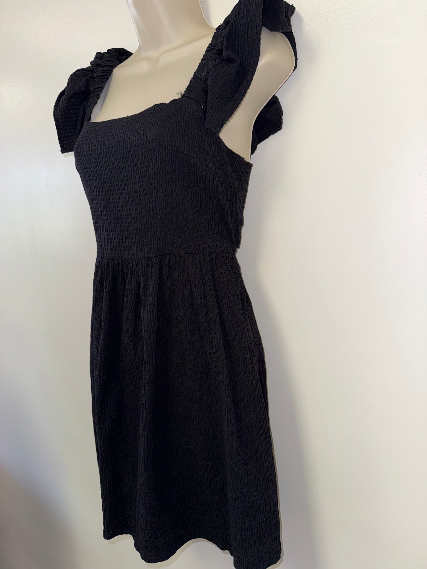 Mi Ami (Small) Black Ruffled Sleeve Tied Open Back Midi Dress
