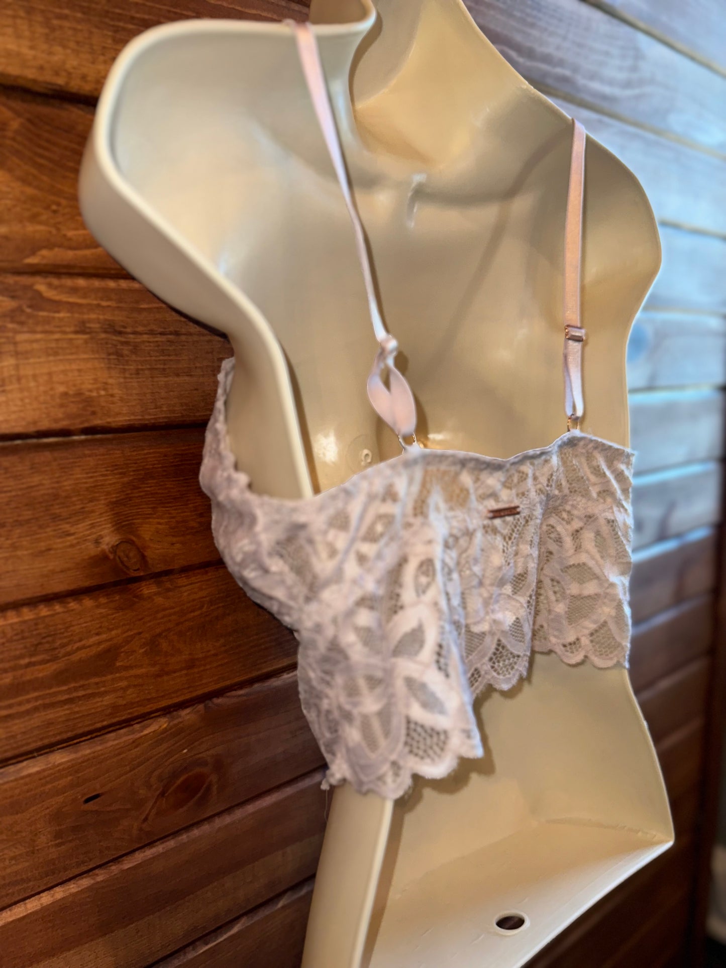 Danskin (Large) Light Pink Lace Bra