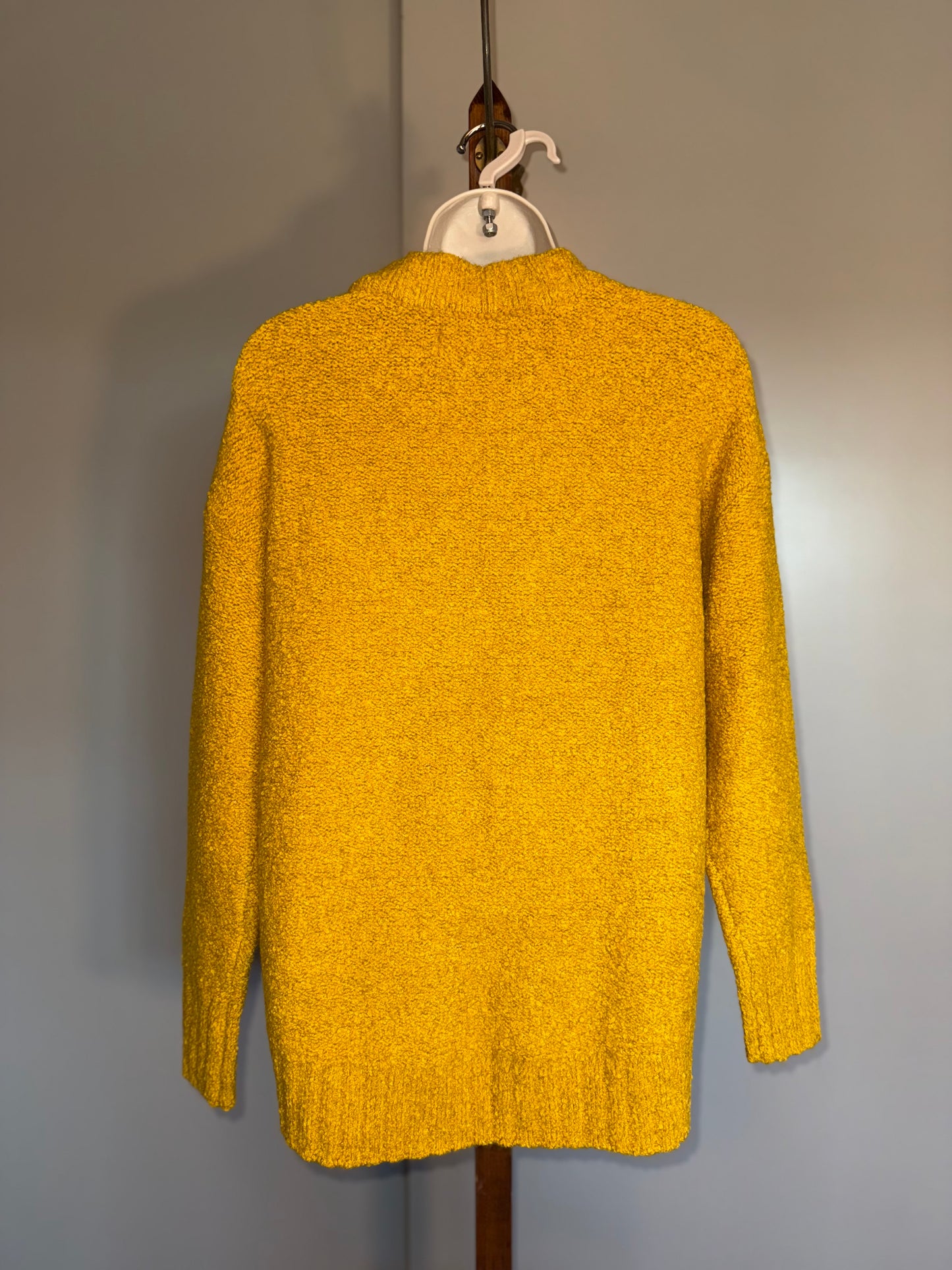 NWT Old Navy (XS) Brand New Yellow Soft Knit Sweater