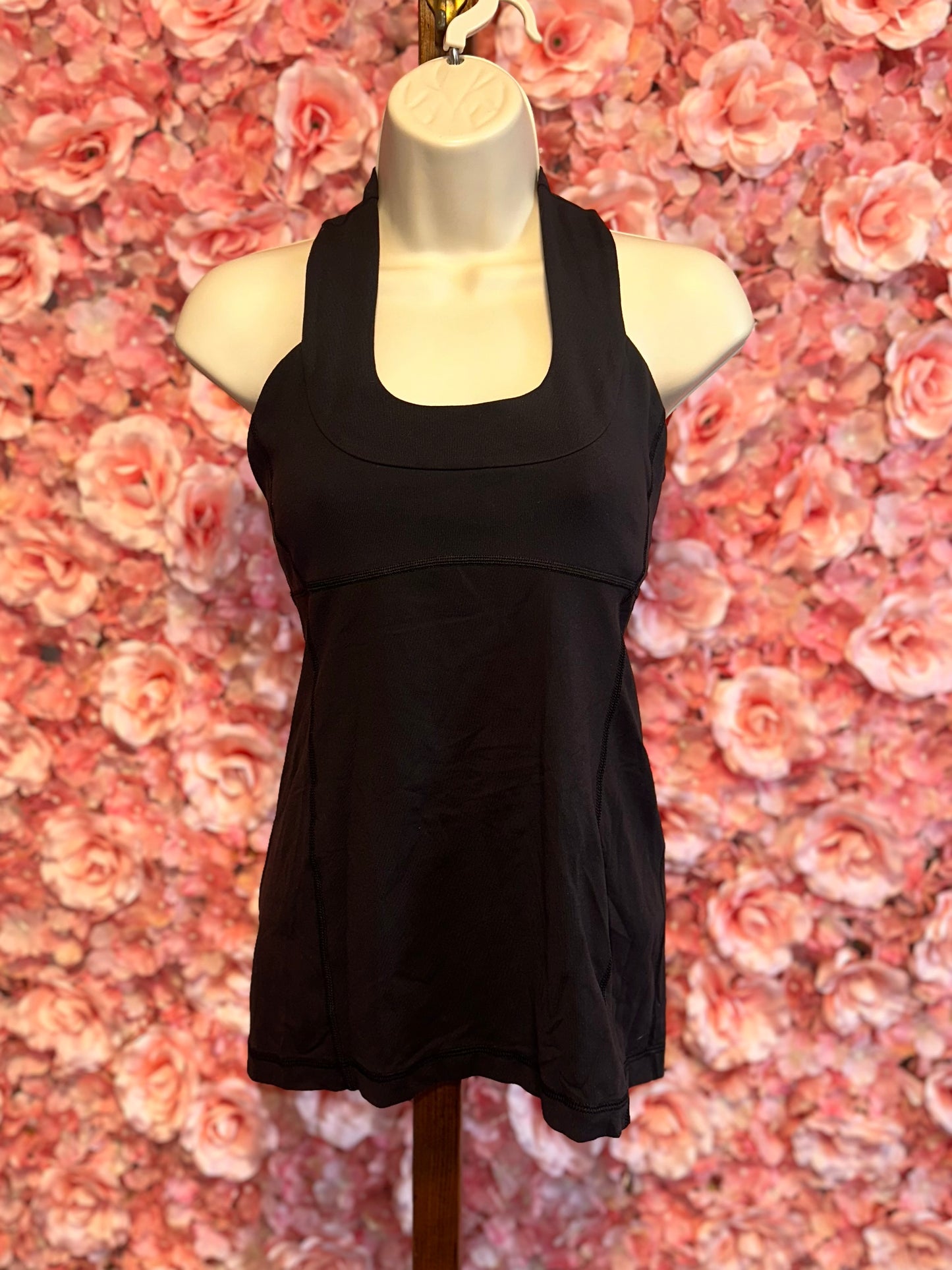 lululemon athletica Black Scoop Neck Tank Top with Built in Bra