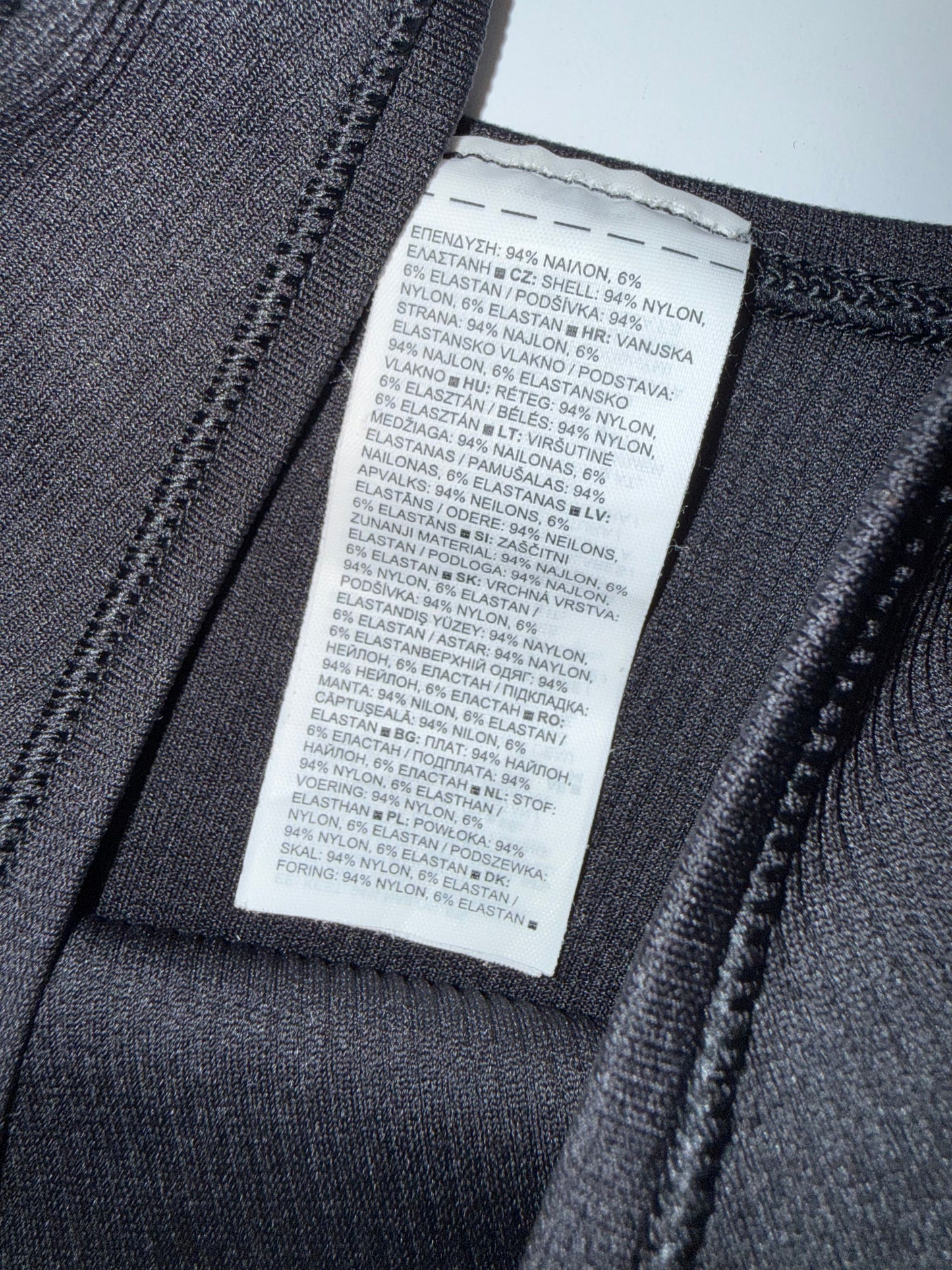 Athleta (XL) Black Ribbed Cropped Tank
