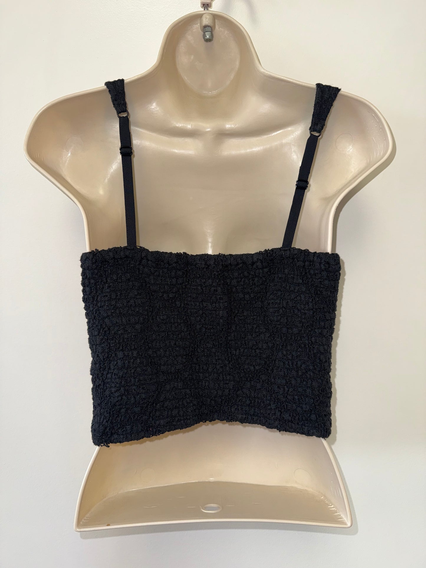 American Eagle (Medium) Black Knit Stretchy Cropped Tank