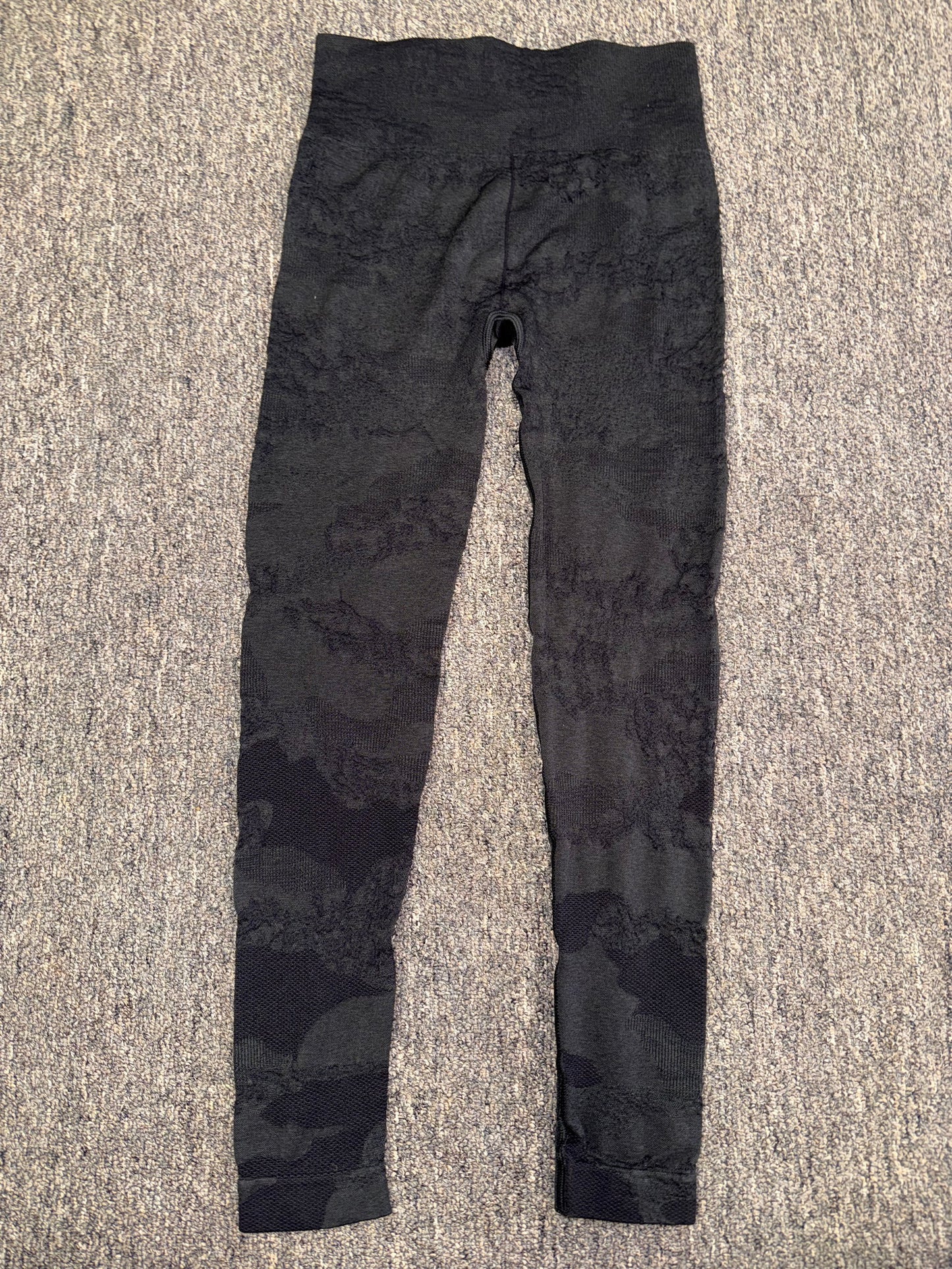 Gymshark (Small) Black and Grey Camo Pattern Leggings