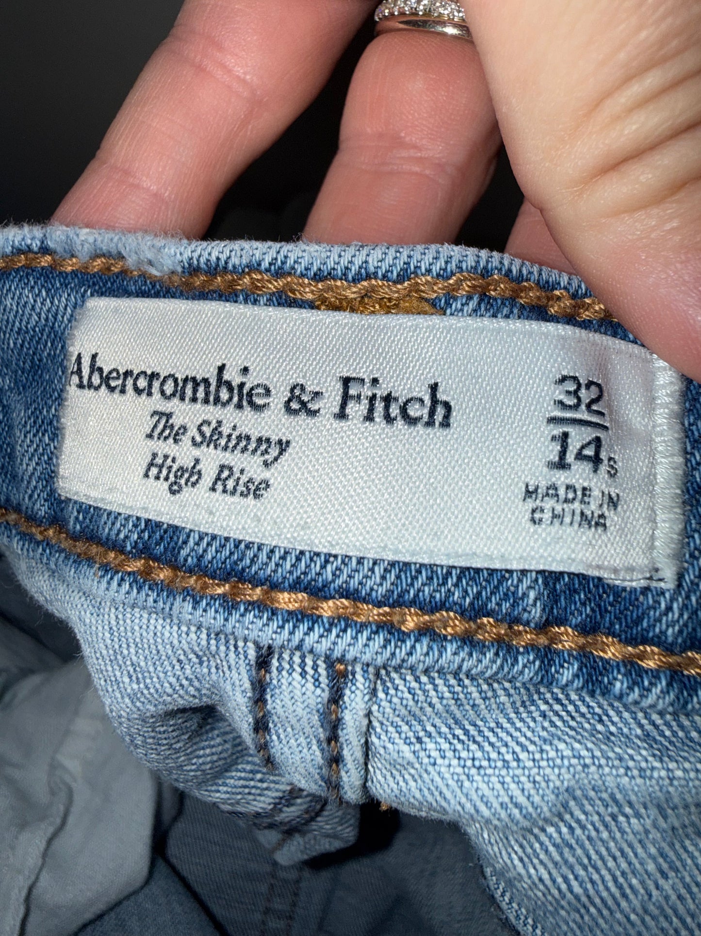 Abercrombie & Fitch (14) The Skinny High Rise Denim Blue Jeans