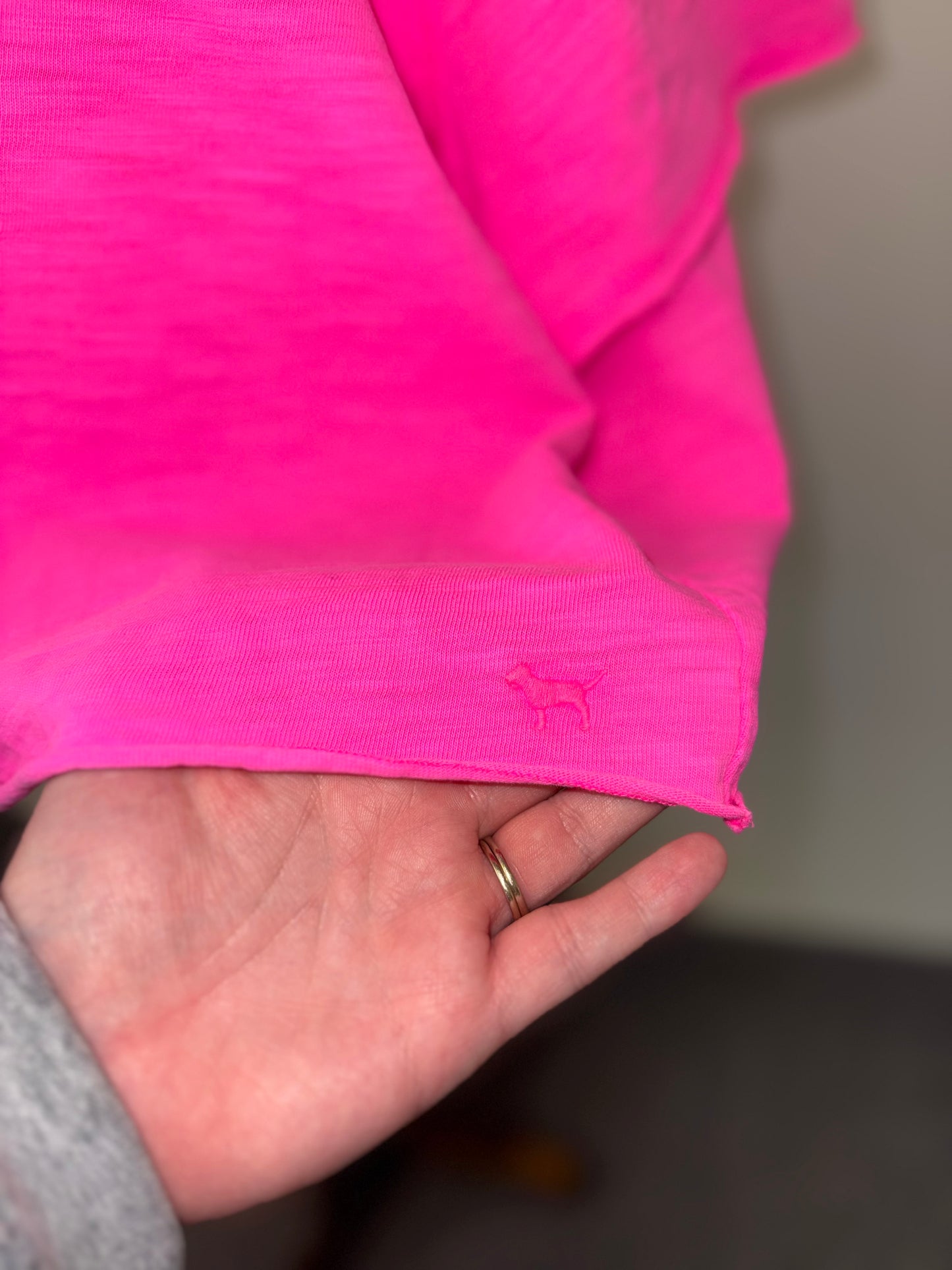 NWT PINK Victoria's Secret (XXL) Brand New Hot Pink Cropped T-Shirt