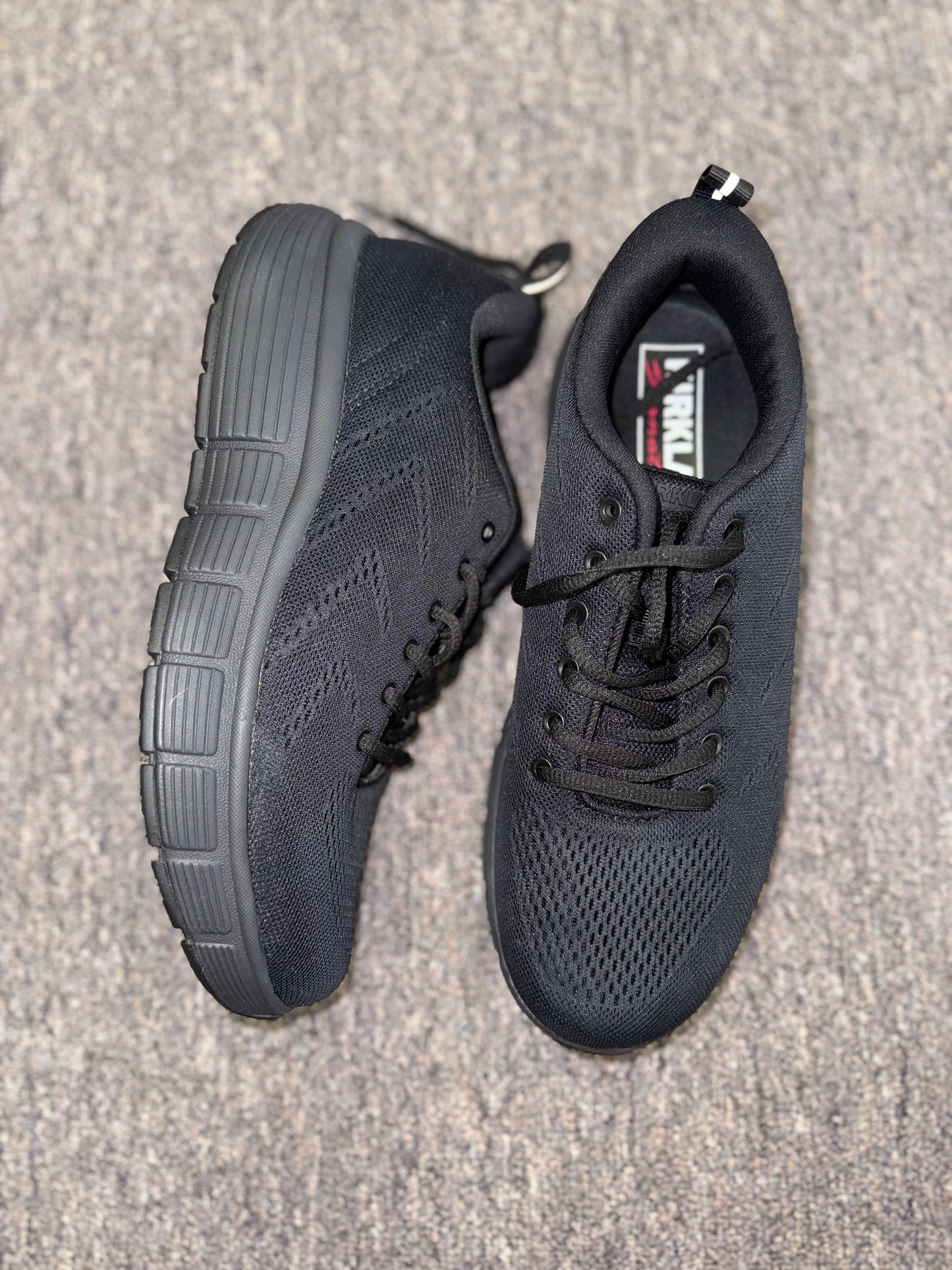 Kirklands (9.5) Mens Black Sneakers