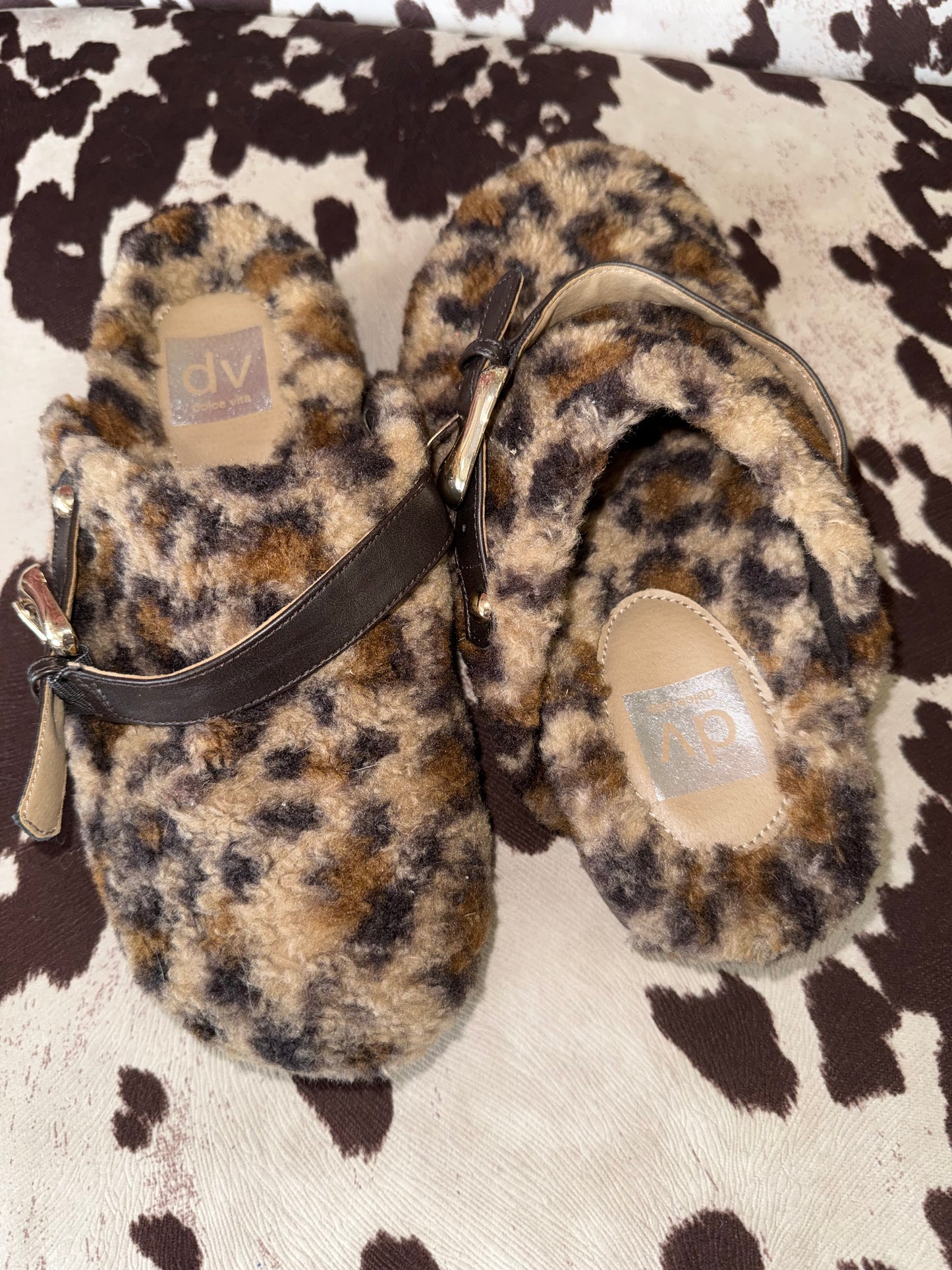 Dolce Vita (6.5) Neutral Cheetah Print Sherpa Slip On Mules