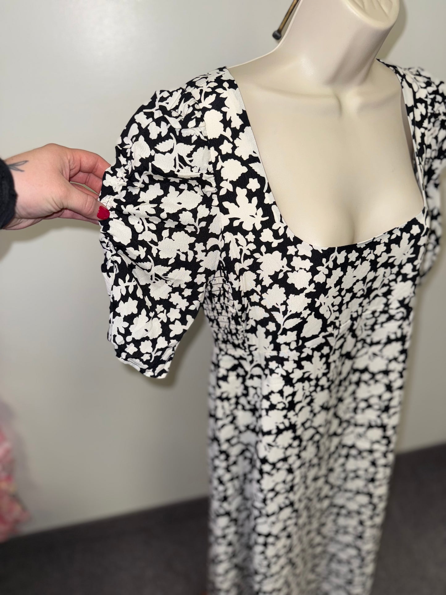 The Nines by Hatch (Small) Black//Cream Floral Maternity Maxi Dress